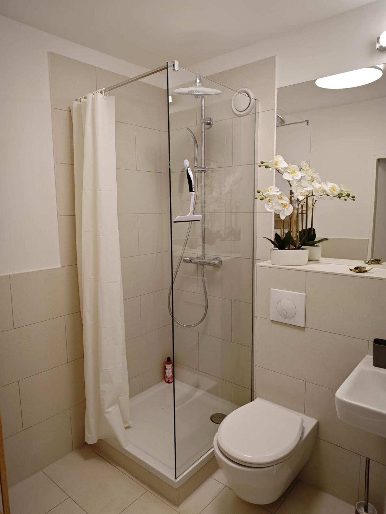Apartment City Apt *