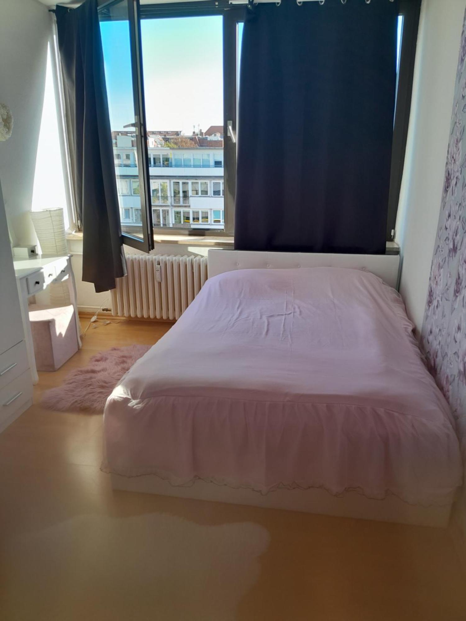 Leonardo Apartment *