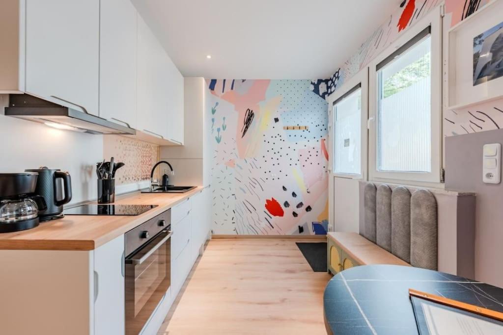 Funky Street Art Studio In Central Apartment Berlin