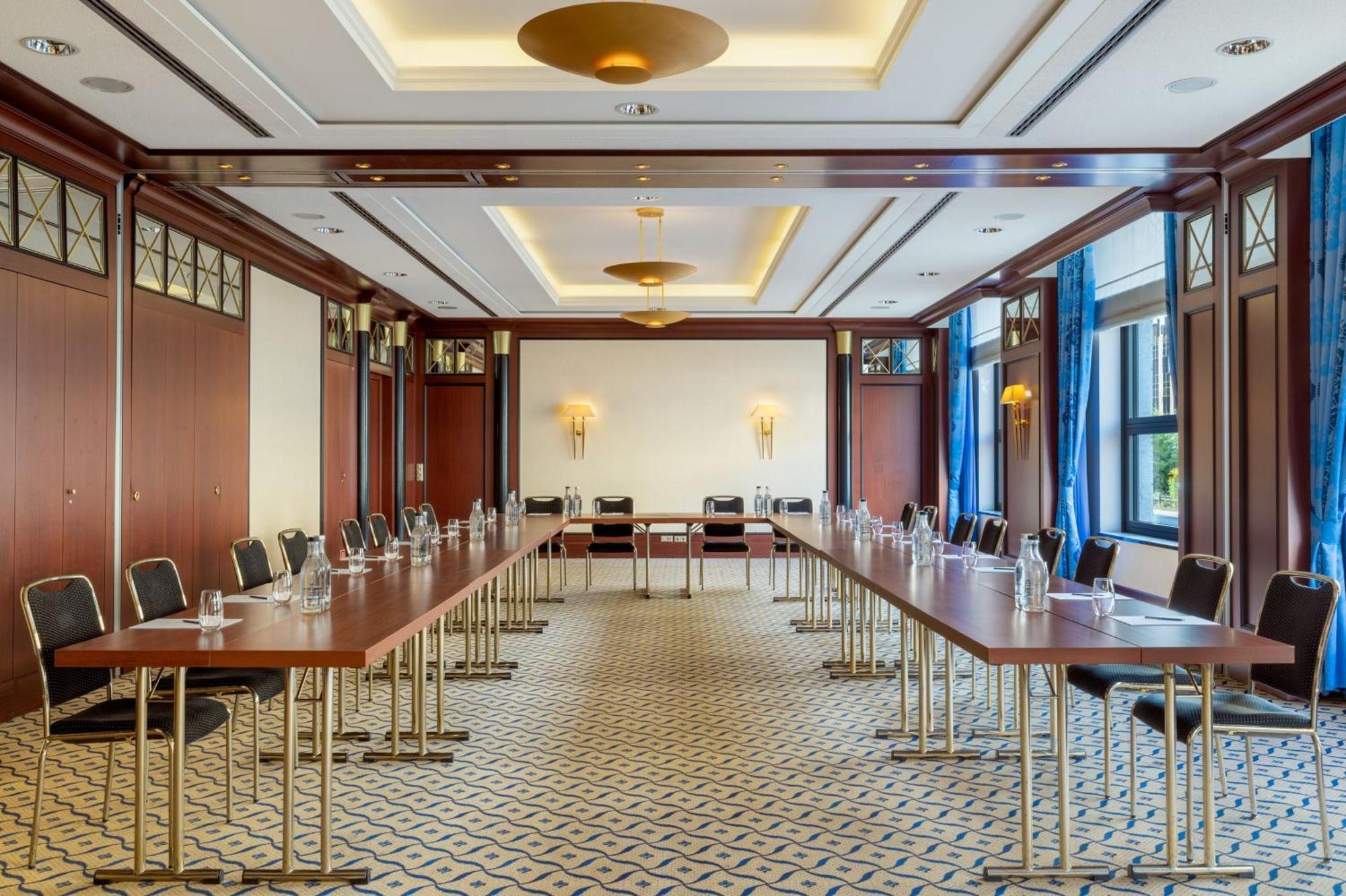 Jw Marriott Hotel 5*