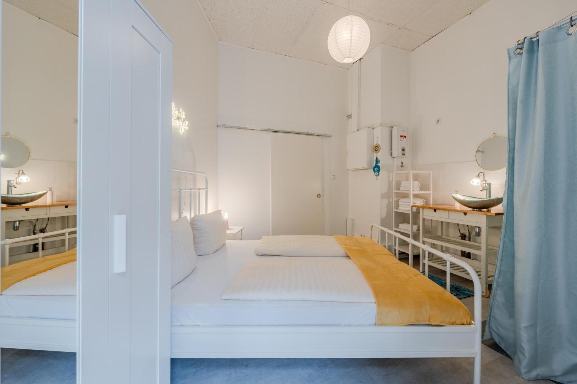 City Apartment *