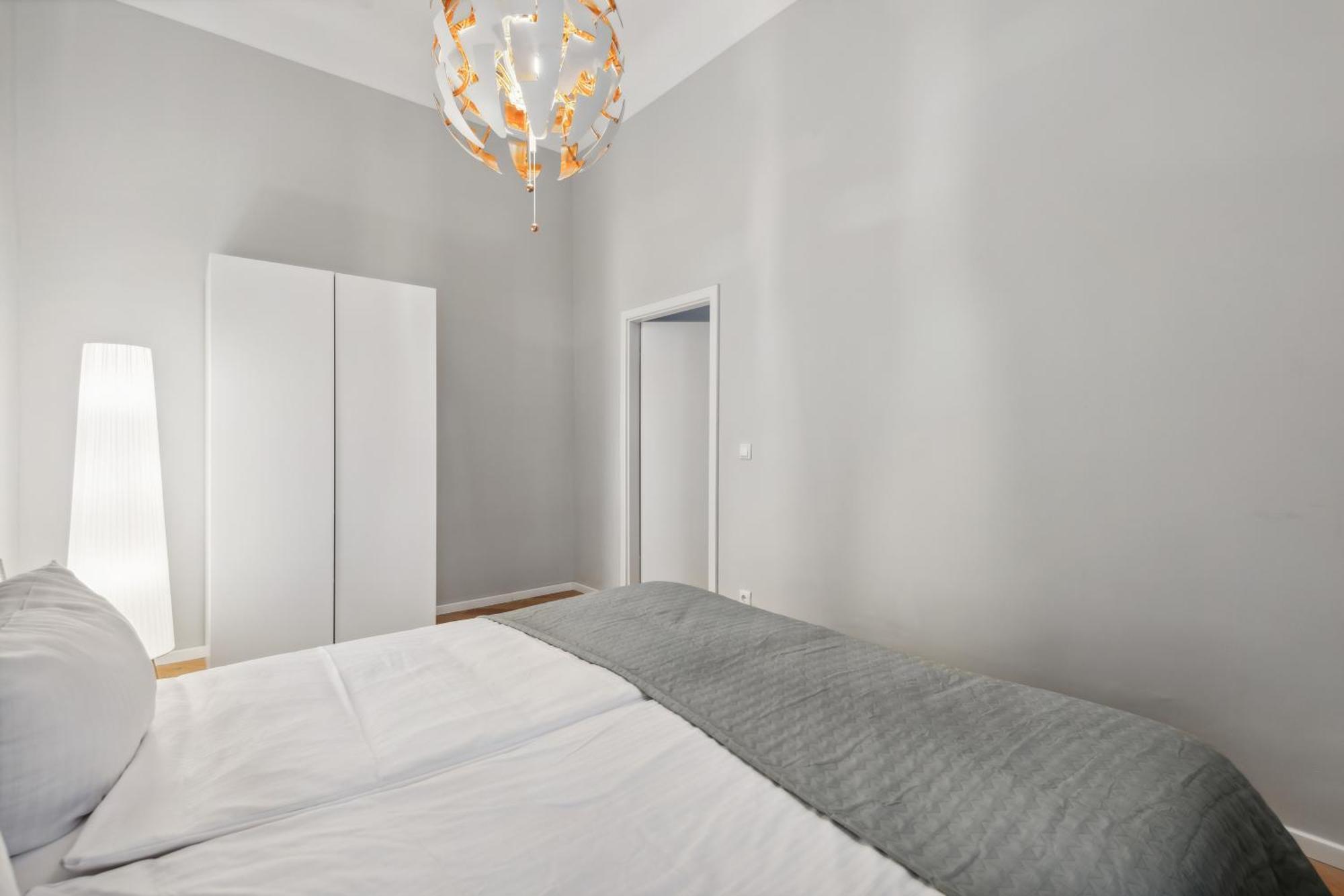 Comfy 2 Bedroom Charlottenburg Berlin