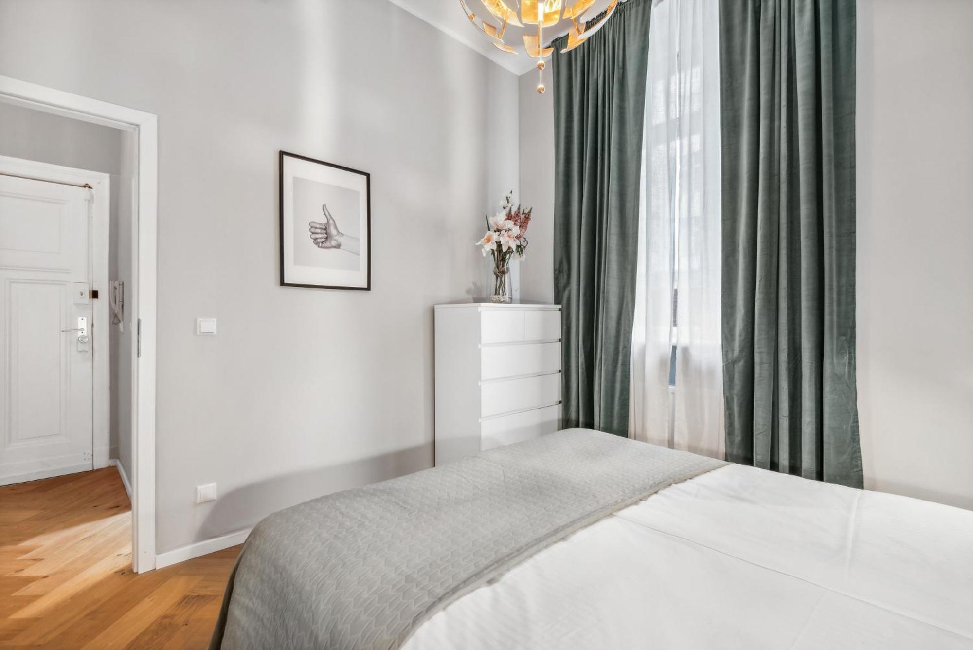 Comfy 2 Bedroom Charlottenburg Berlin