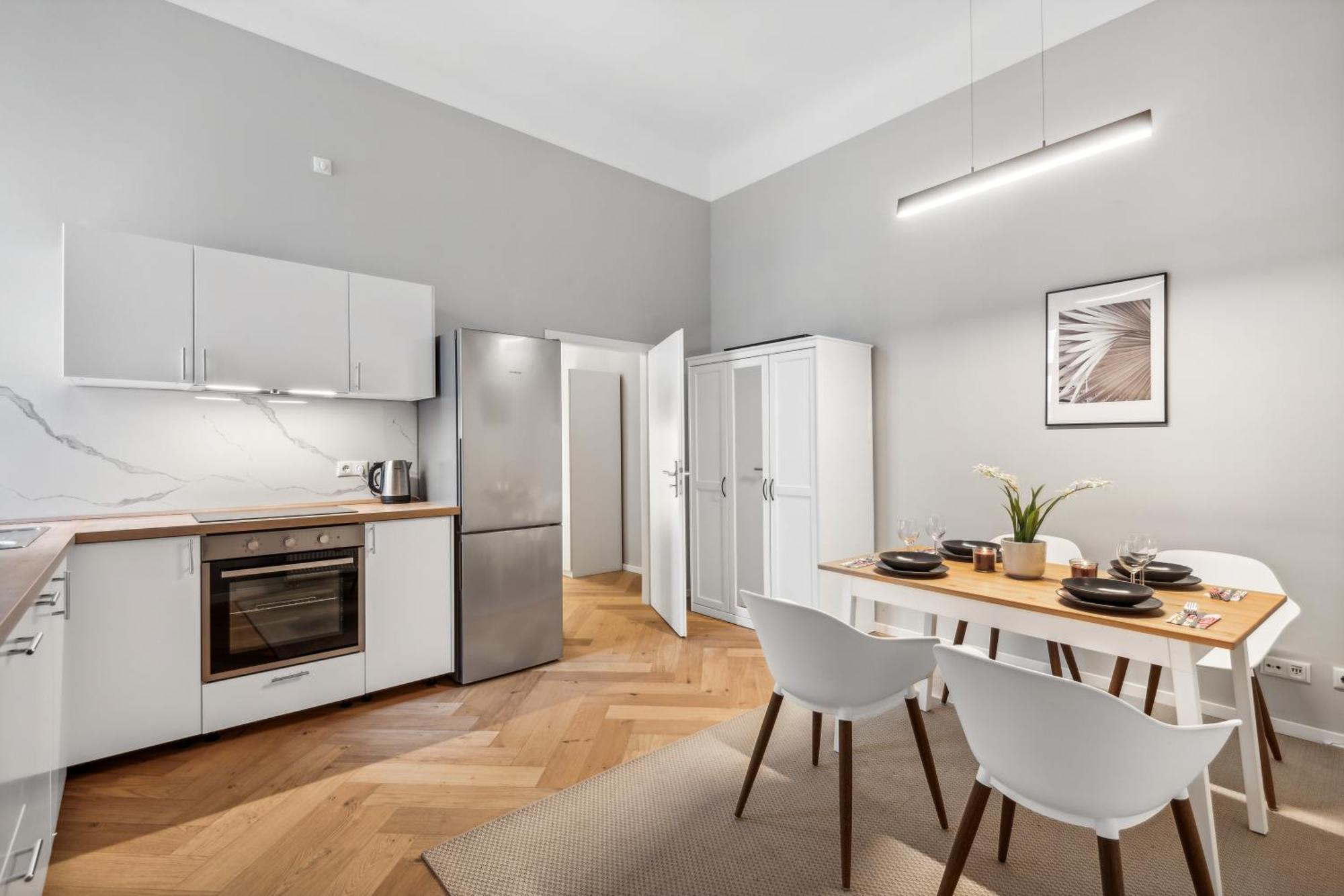 Apartment Comfy 2 Bedroom Charlottenburg Berlin