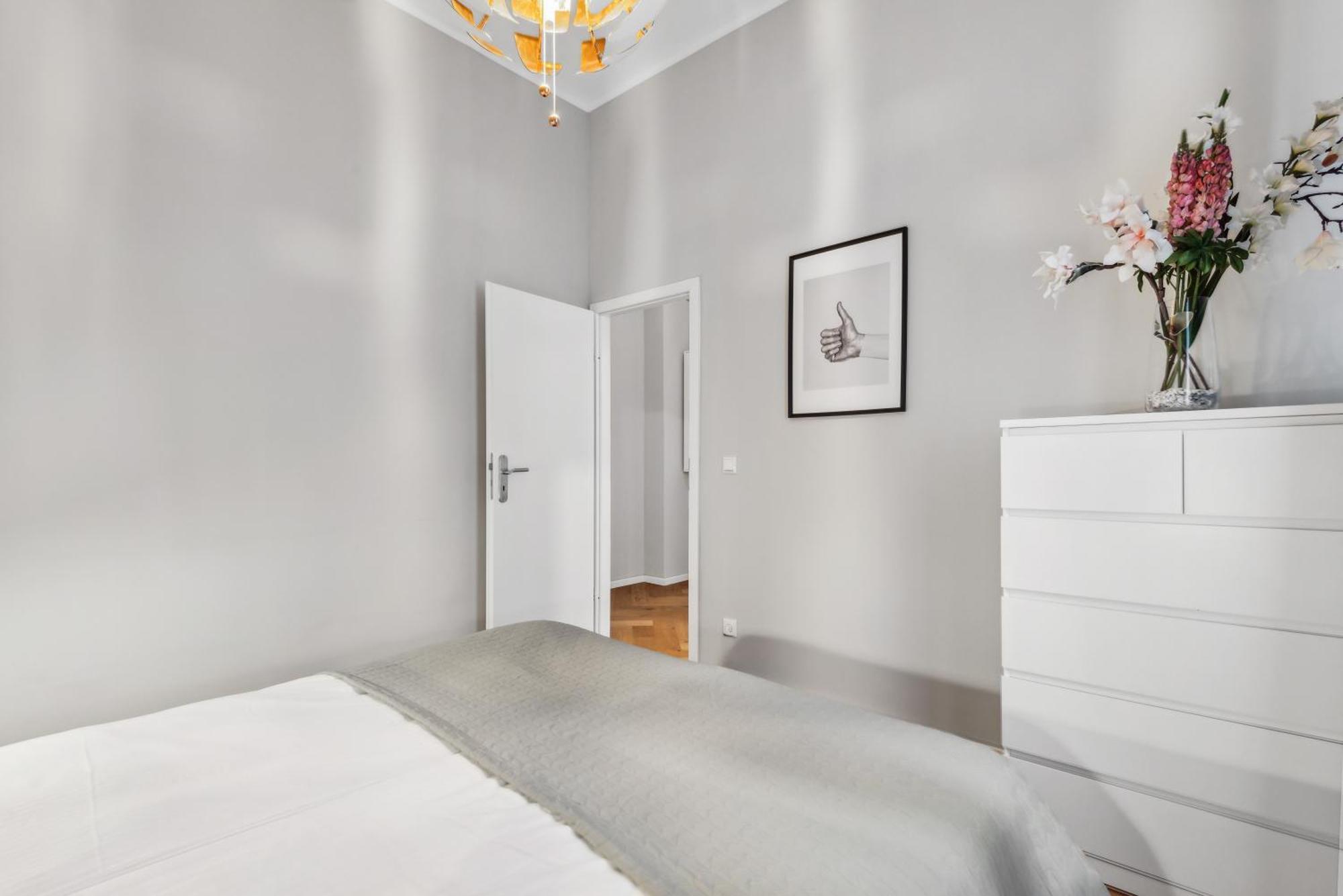 Comfy 2 Bedroom Charlottenburg Apartment