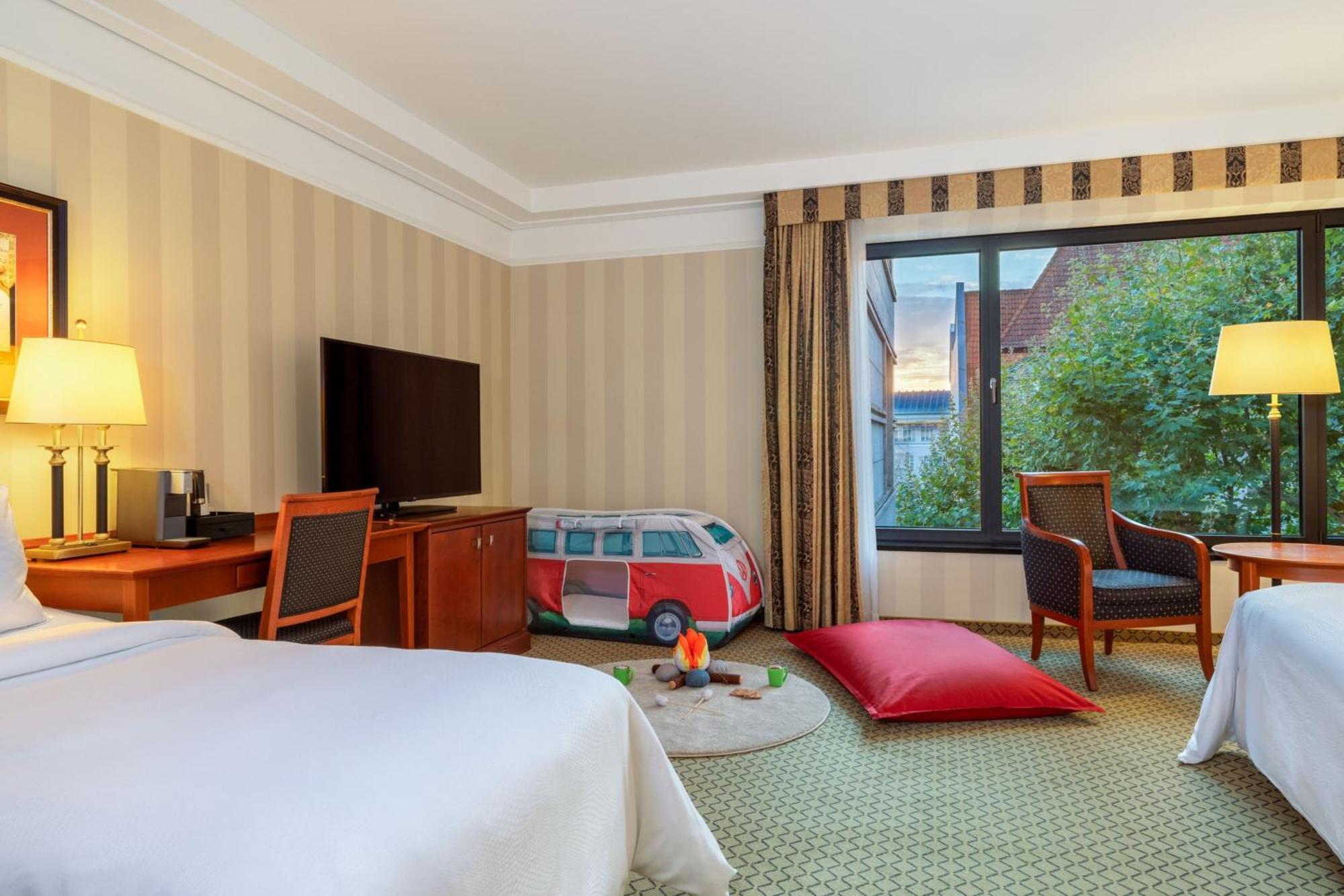 Jw Marriott Hotel 5*