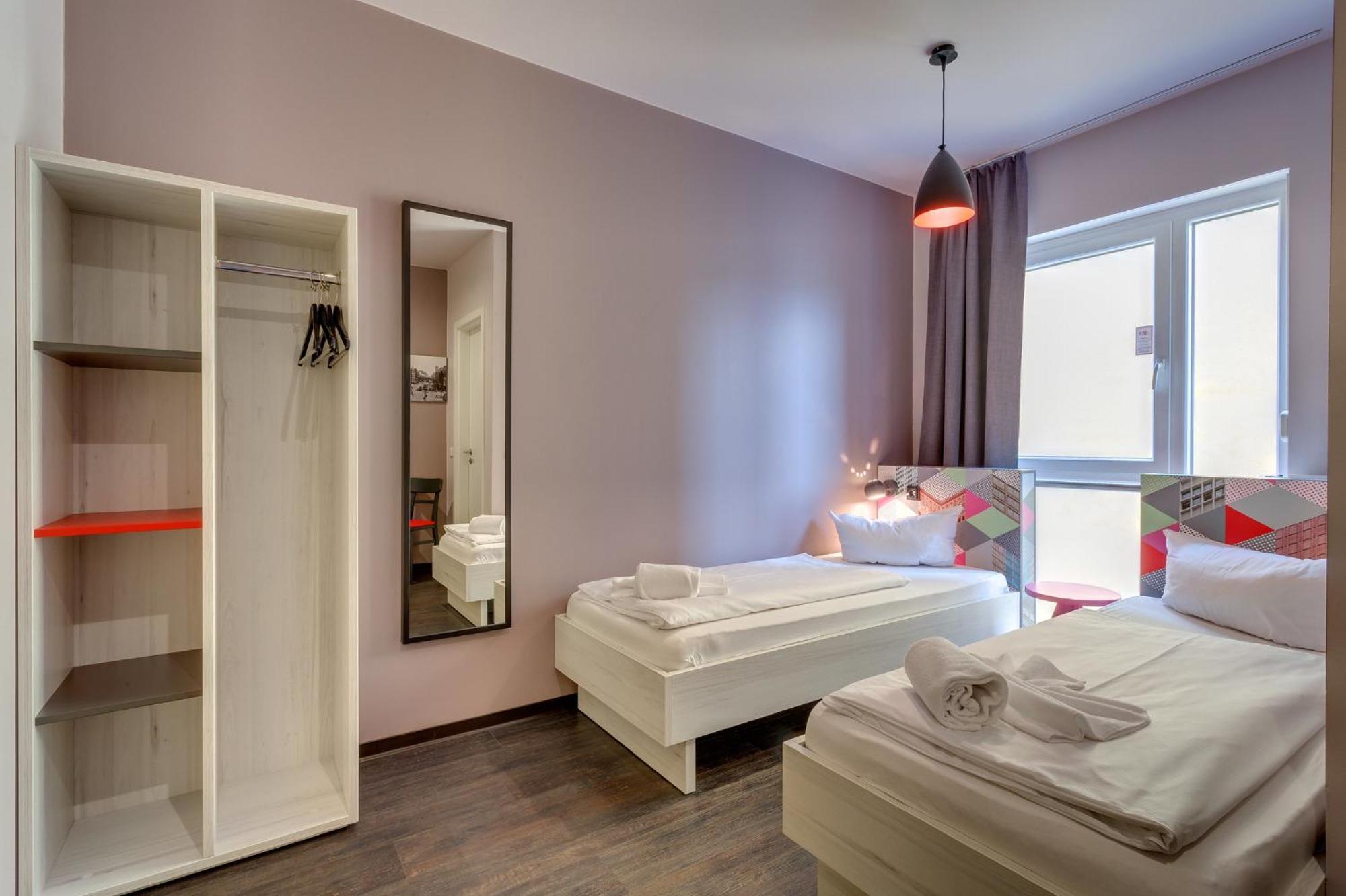 Meininger Alexanderplatz Hotel 3*