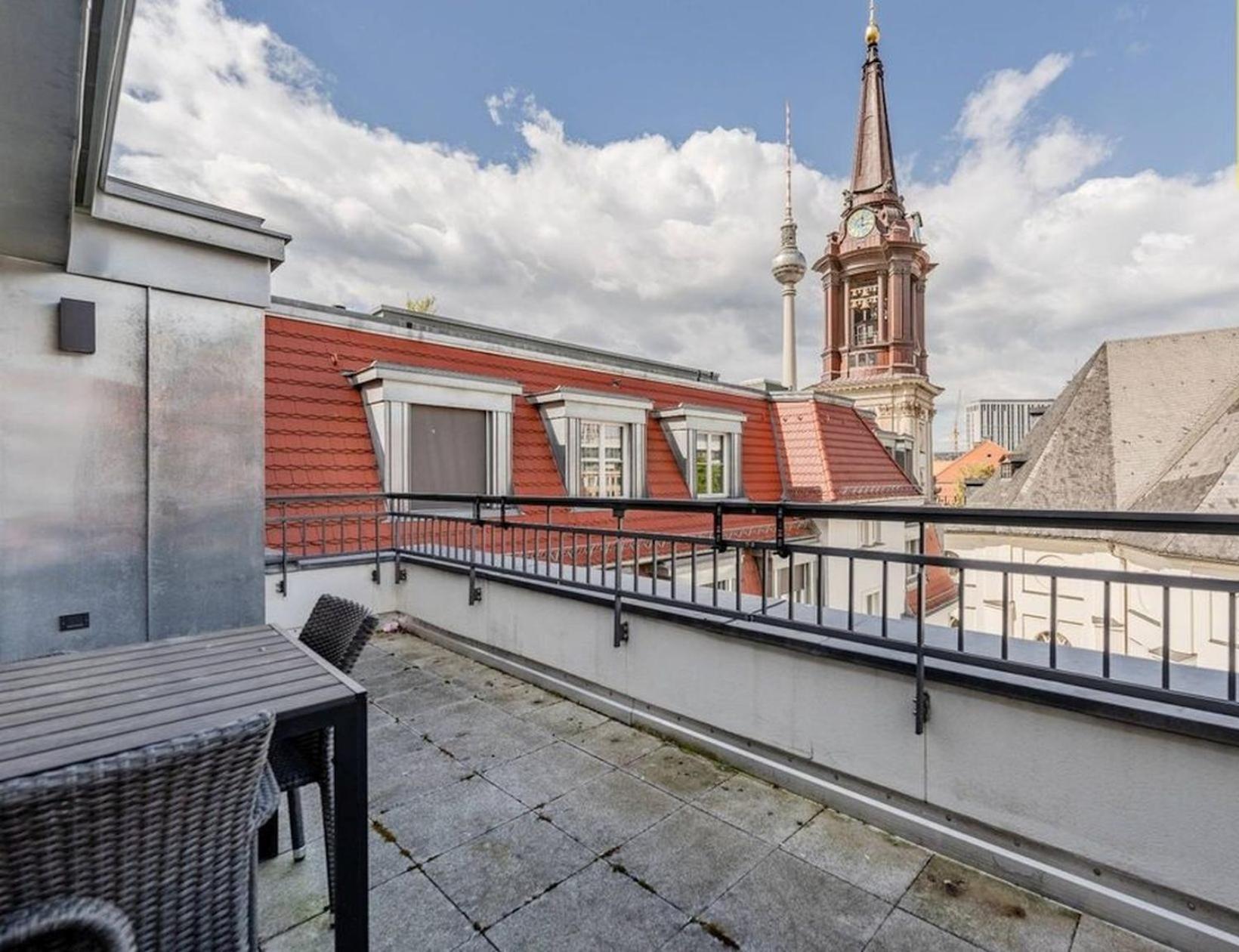 Elegant Penthouse - Alexanderplatz Apartment Berlin