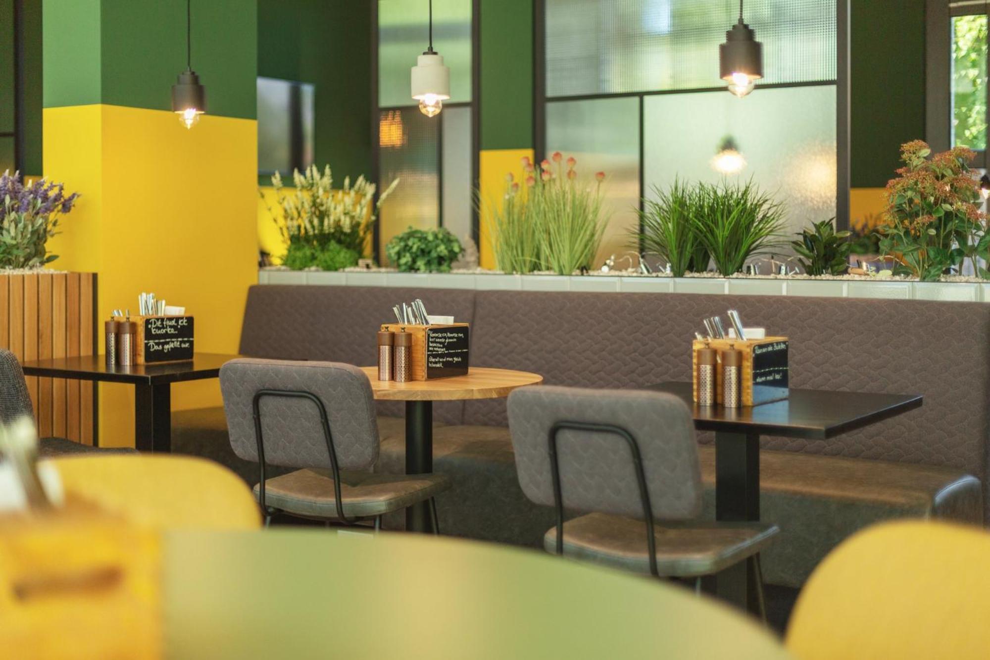 - The Niu, Dwarf Schoeneberg By Ihg Hotel 3*