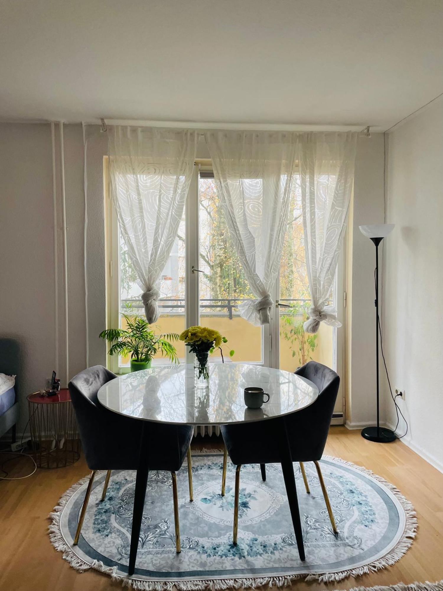 2-rooms Flat In Berlin-wedding