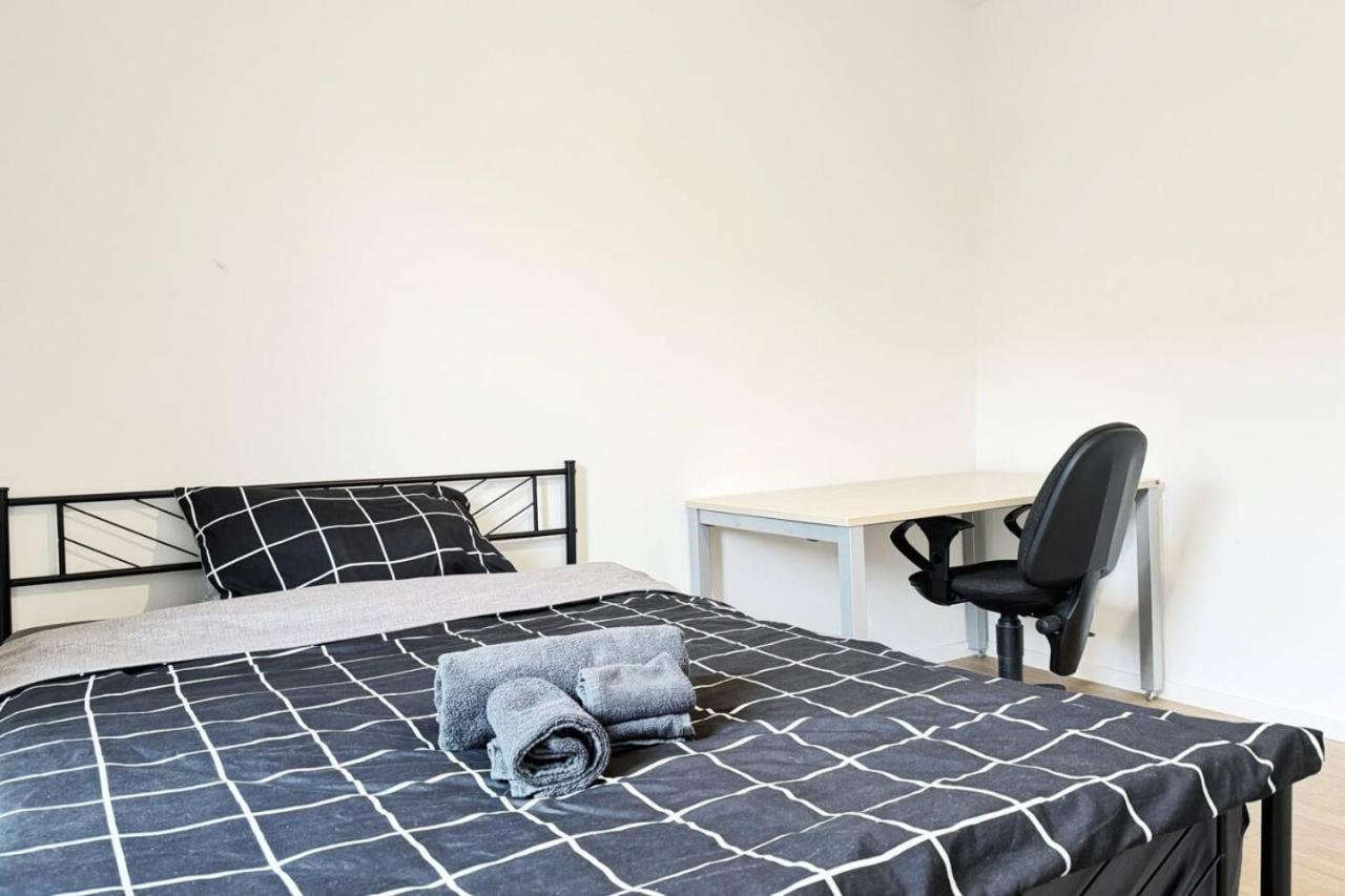 I Spacious 20sqm In Berlin-lichtenberg *