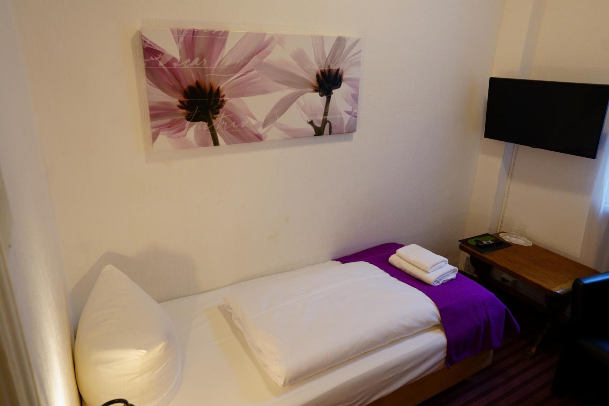 Hotelpension Margrit Guest house Berlin