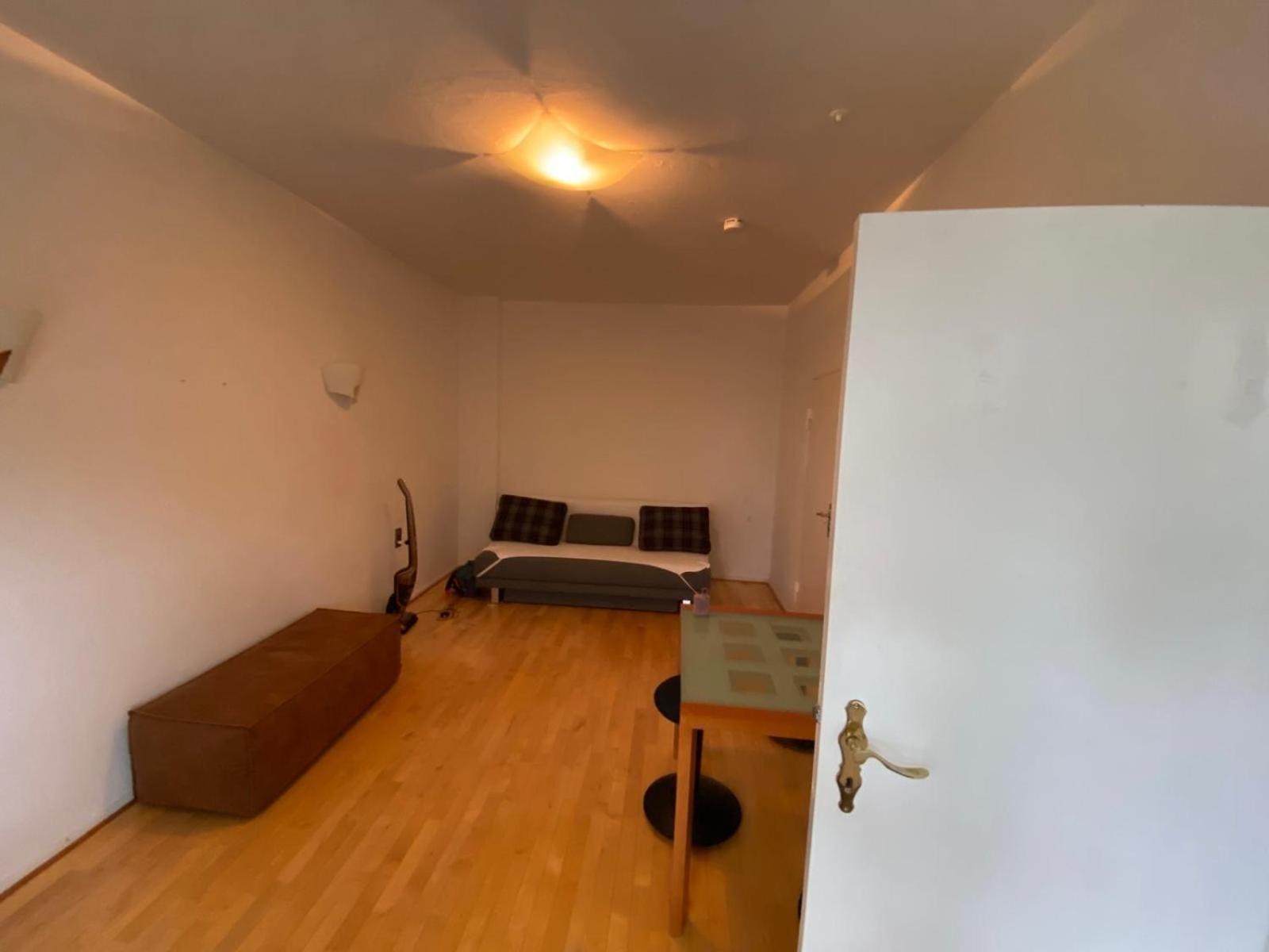 Einzimmerwohnung In Der Naehe Kudamms *