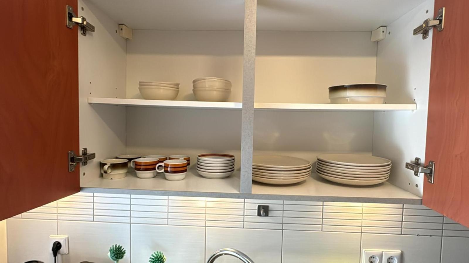 3 Zim - Bis 9 Per - In Rudow Apartment