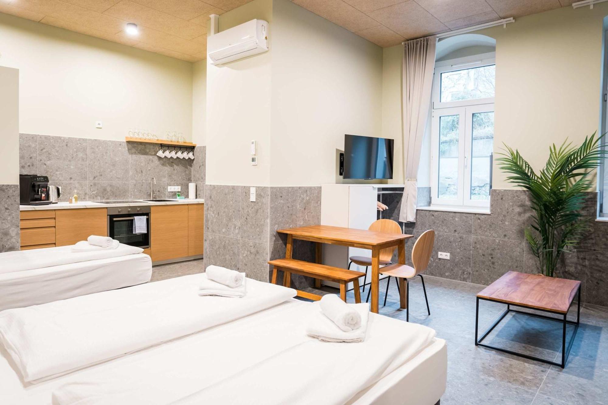 Urban Oasis In Friedrichshain Apartment *