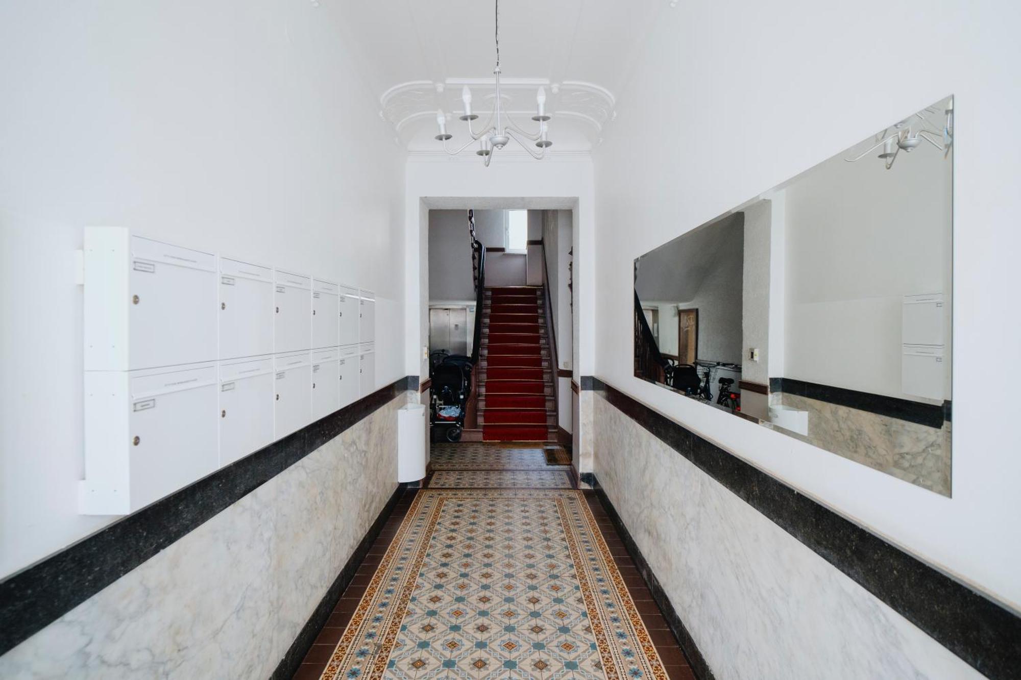 Homely - Center, Modern, Historical, Near Park Apartment *