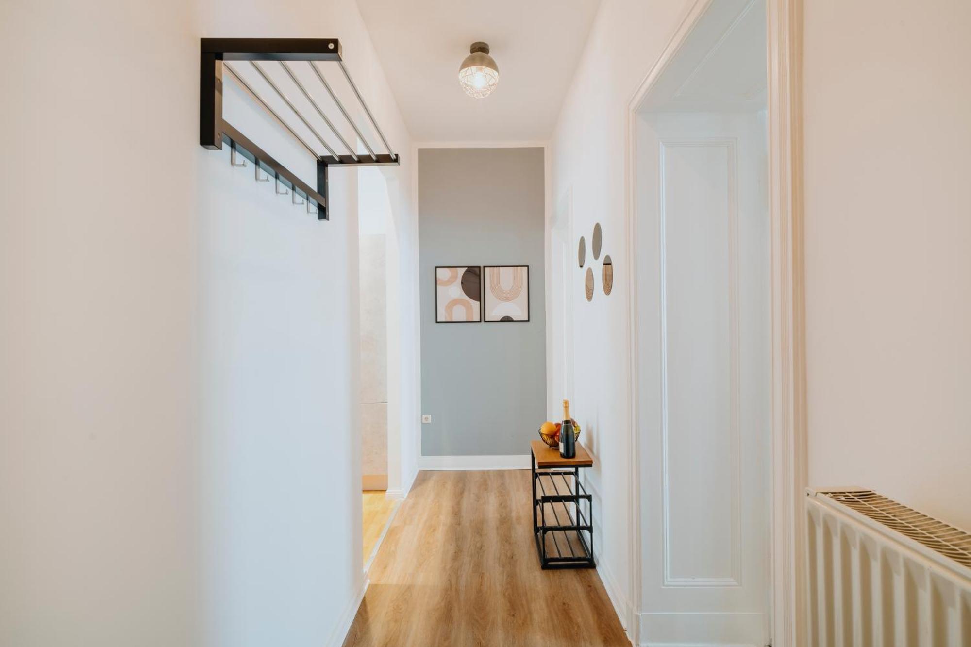 Homely - Center, Modern, Historical, Near Park Apartment *