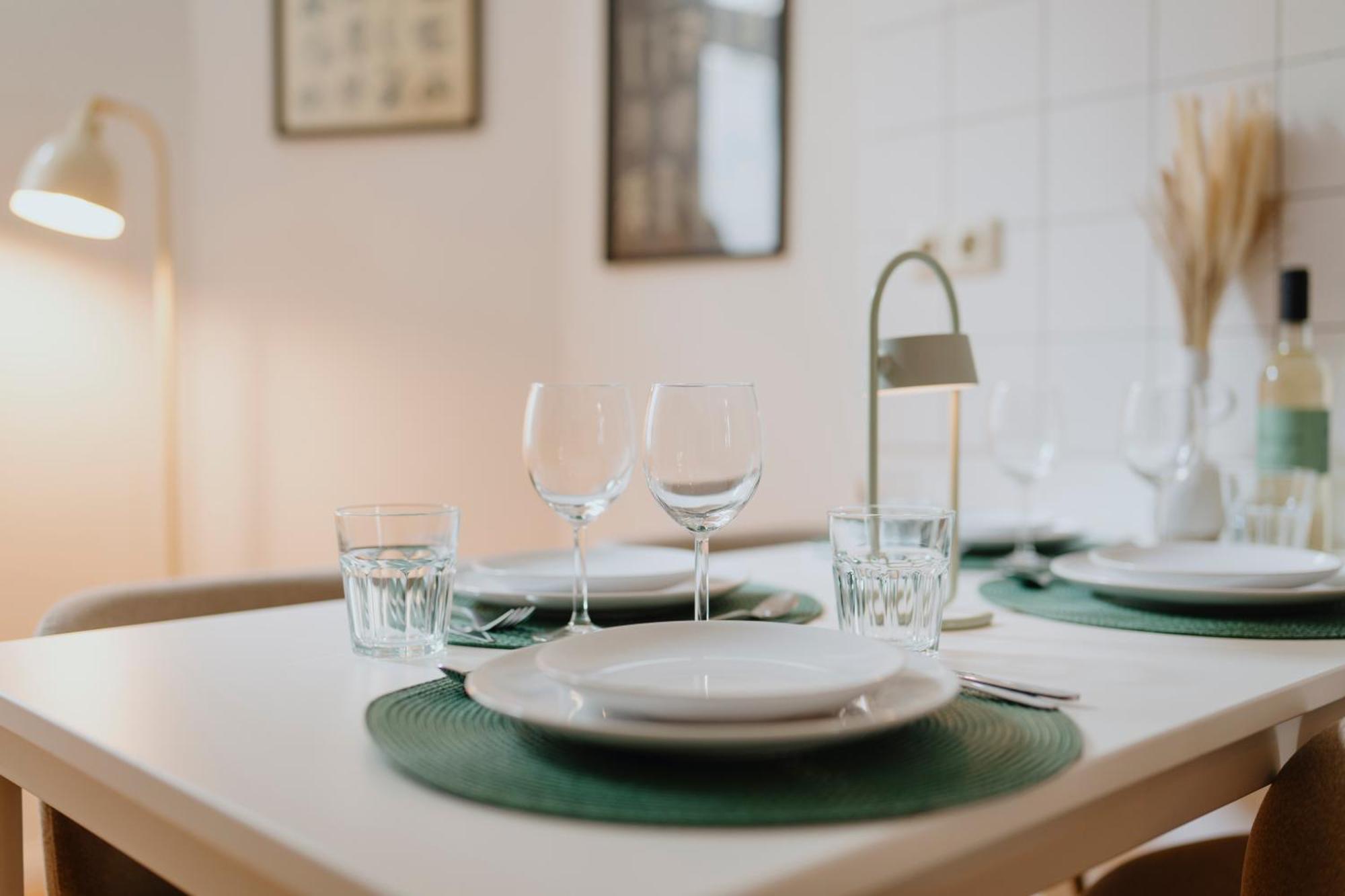 Apartment Homely - Center, Modern, Historical, Near Park Berlin