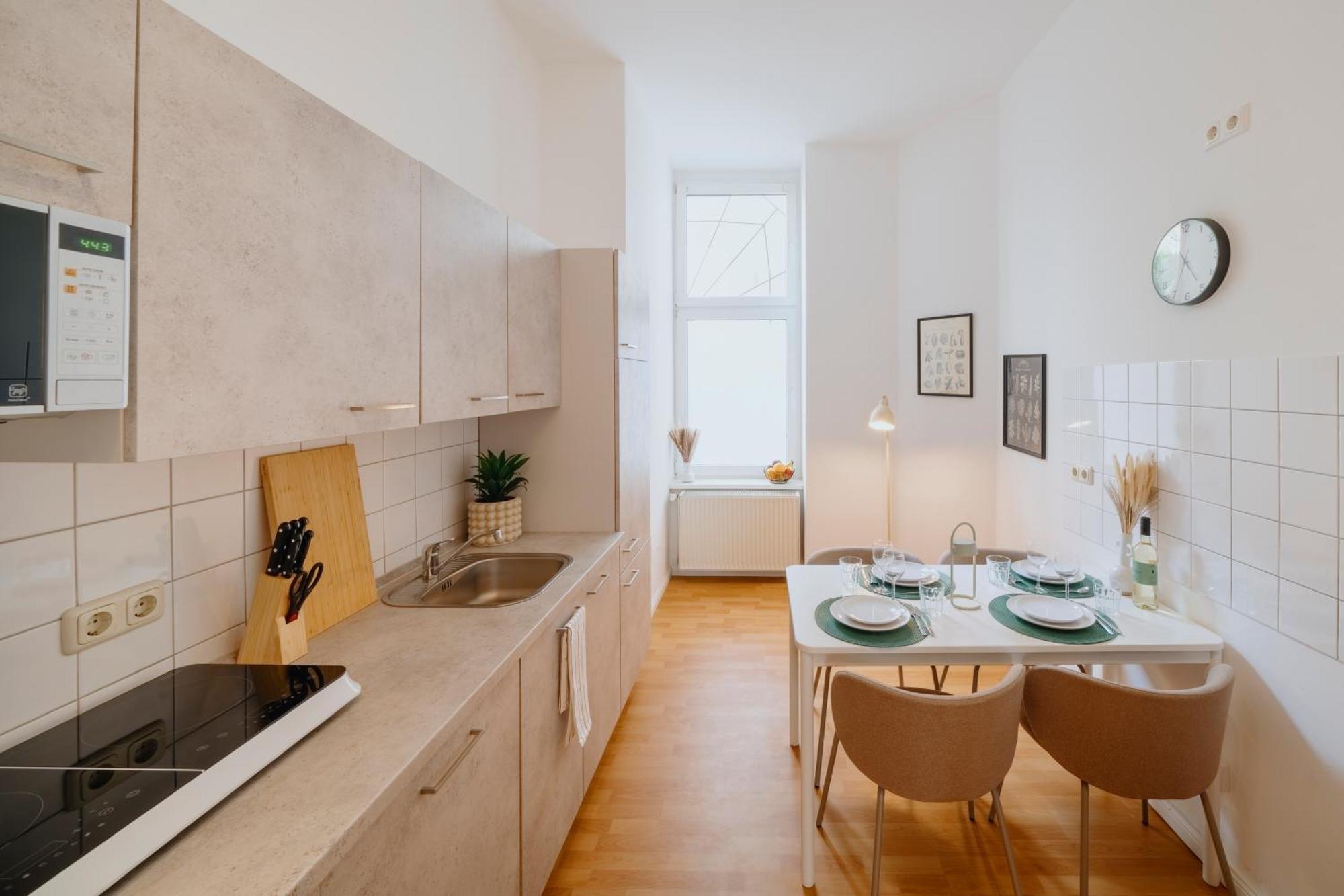 Homely - Center, Modern, Historical, Near Park Apartment