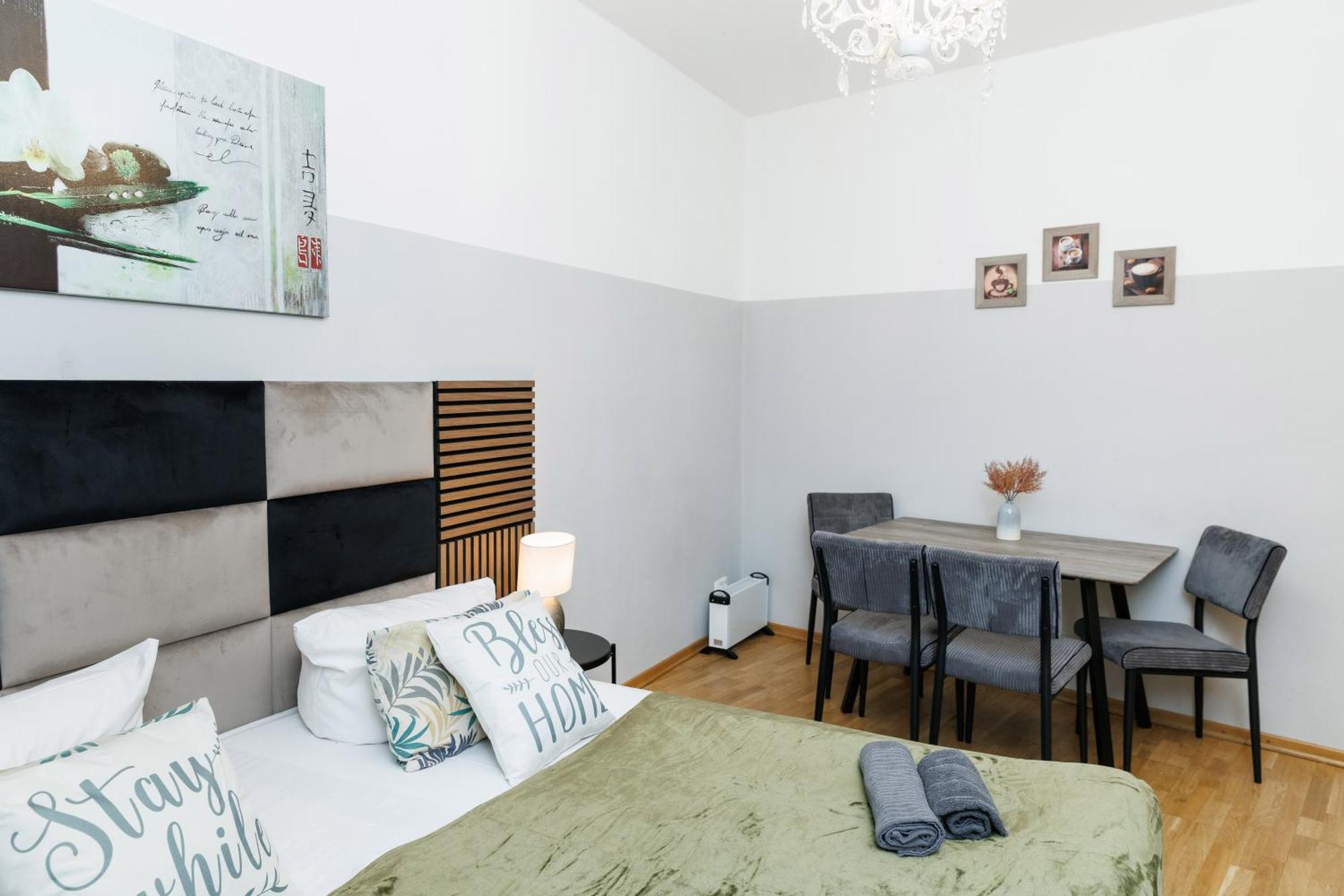 Grand Mitte Rosenthaler Platz * Berlin