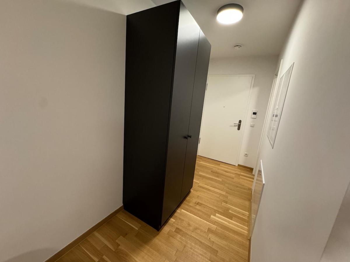 Innsbrucker Platz 2 Apartment