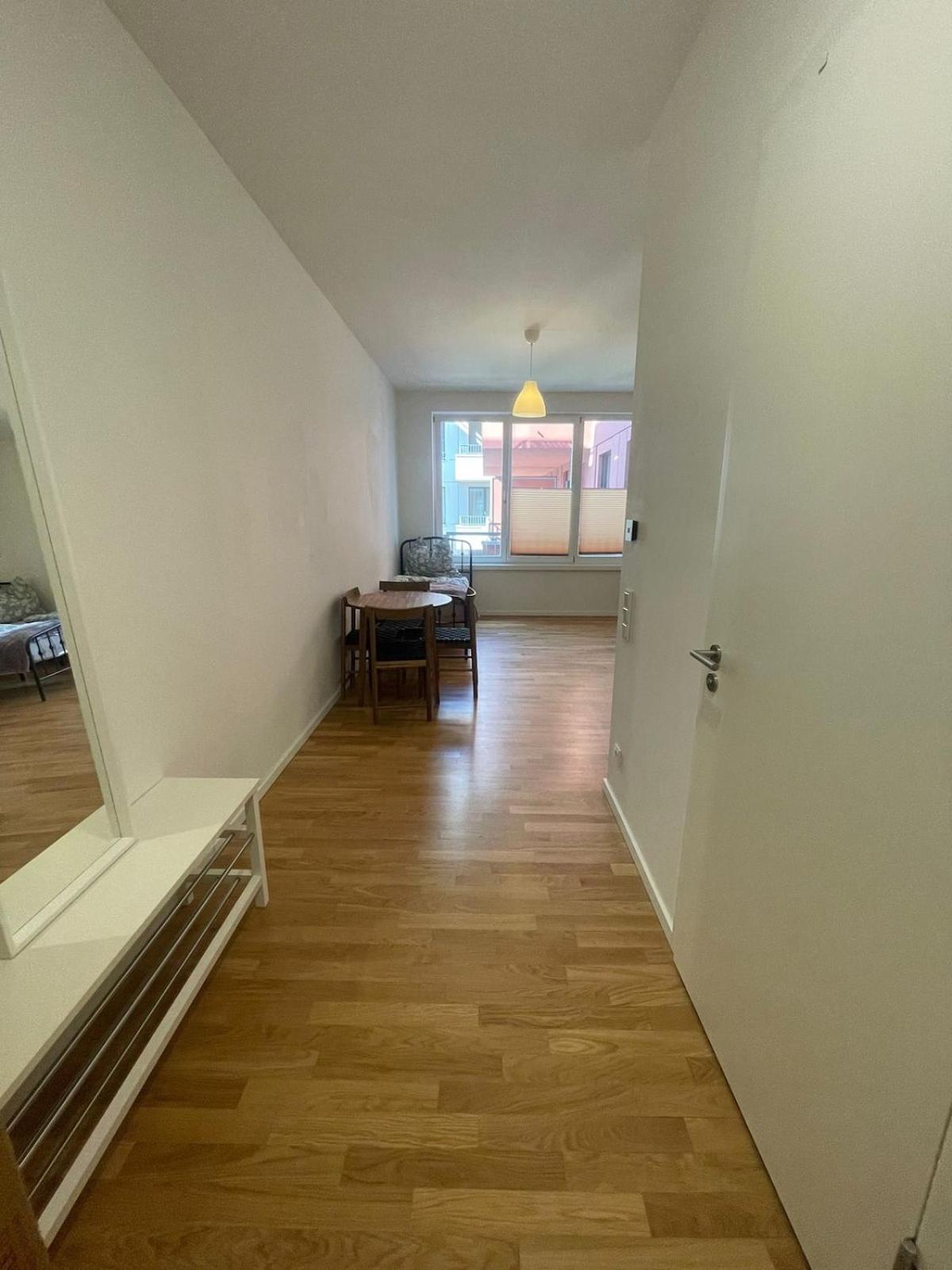 Apartment Genthiner 2 *