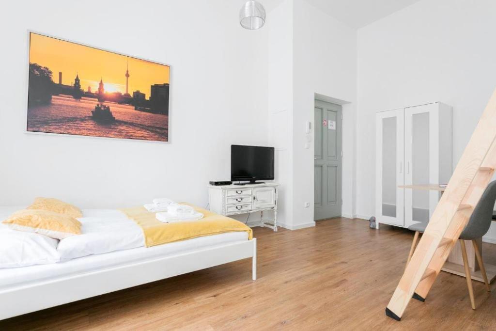 For 3 Apartment