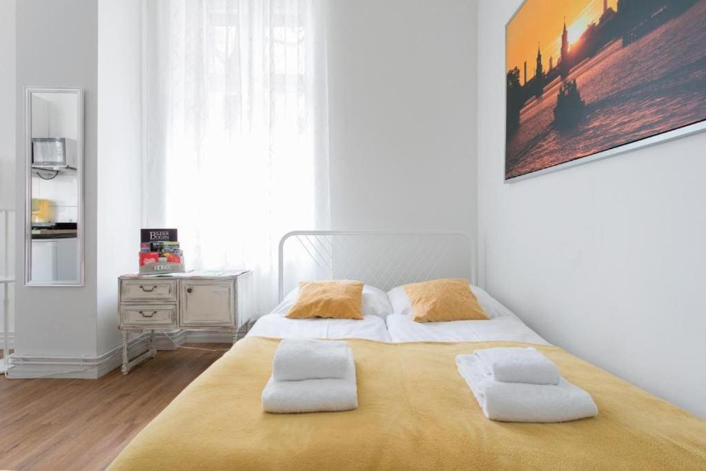 For 3 Apartment *