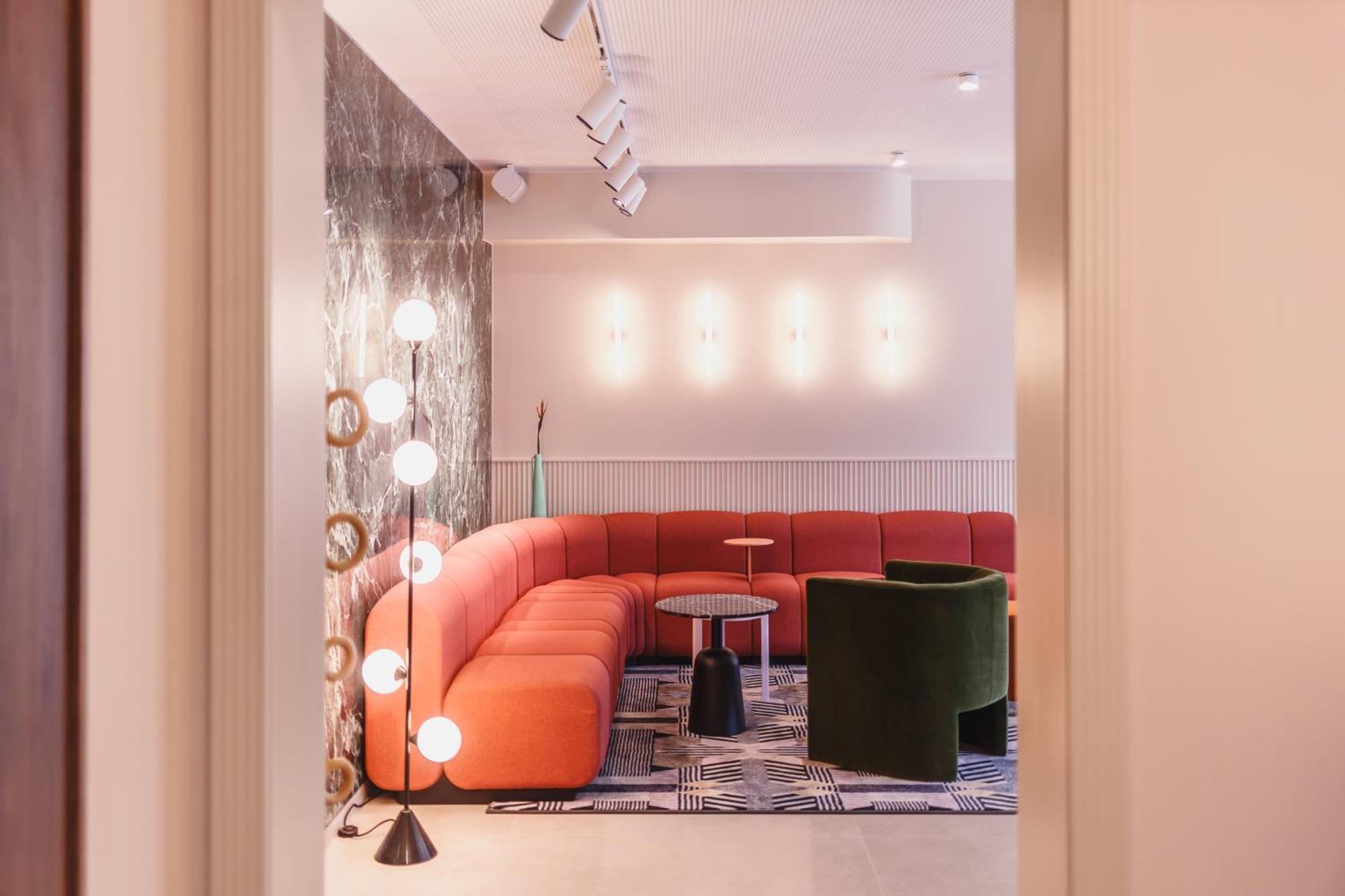 The Circus Living Aparthotel *