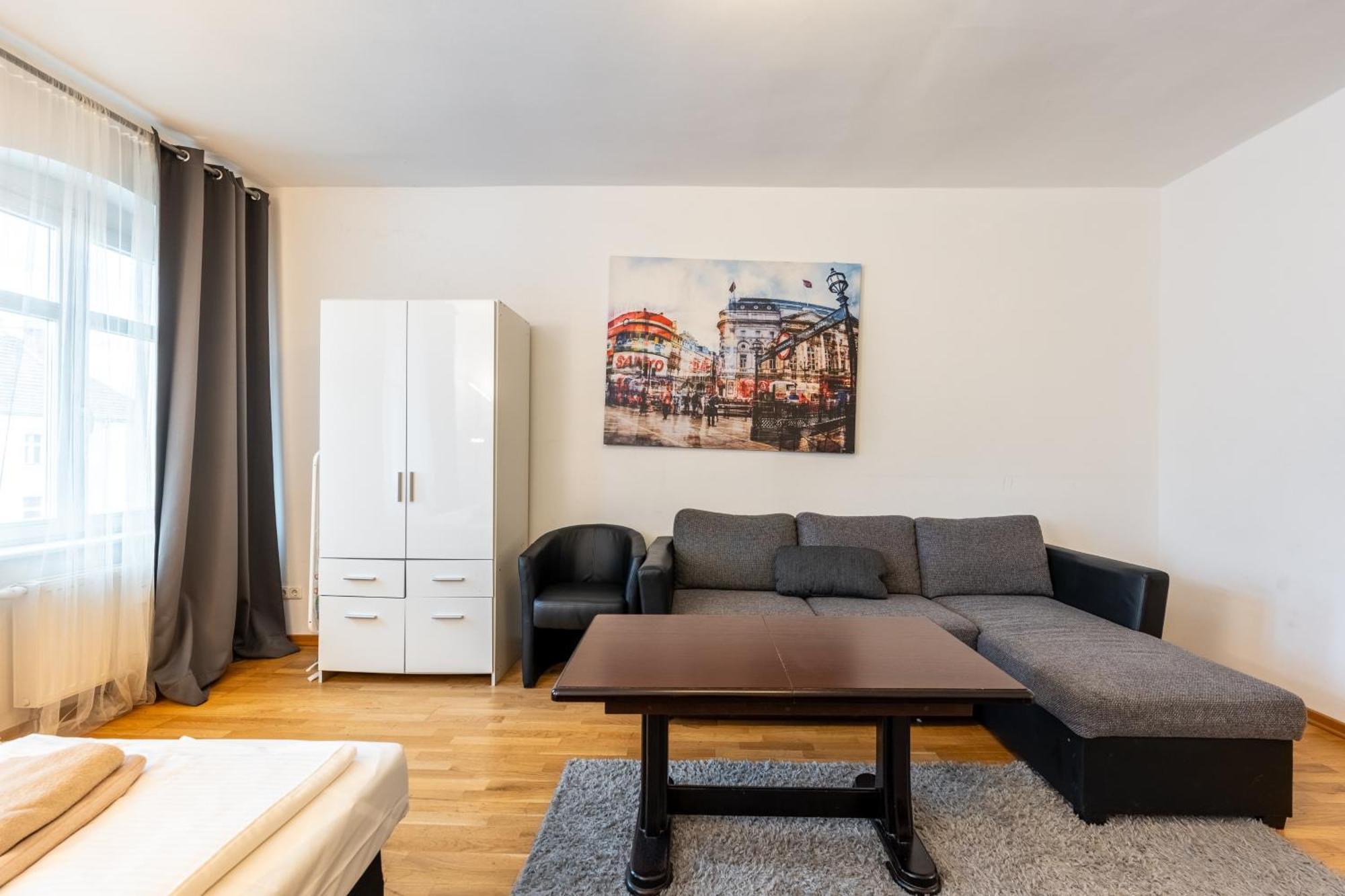 Grand Mitte Rosenthaler Platz