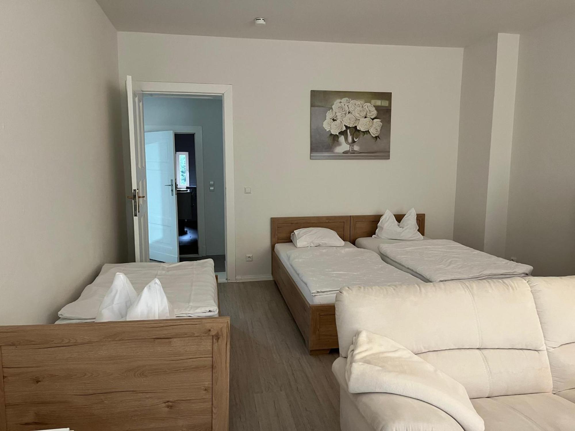 Holiday home Atze4 Monteurzimmer Fuer 6 Personen Berlin