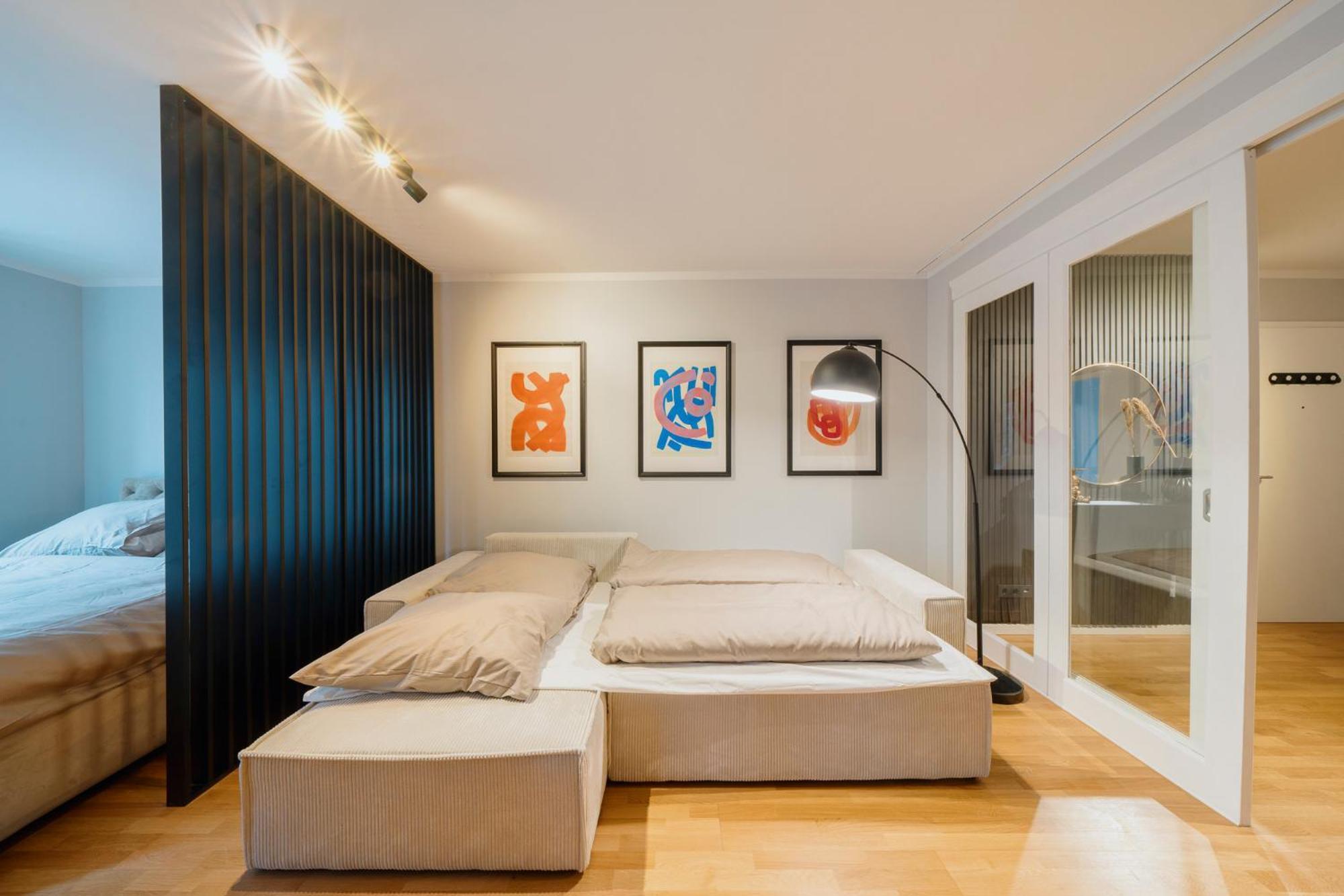 Luxurious 105m2 Penthouse In Prime Location 4 Bedroms & Balcony Apartment Berlin