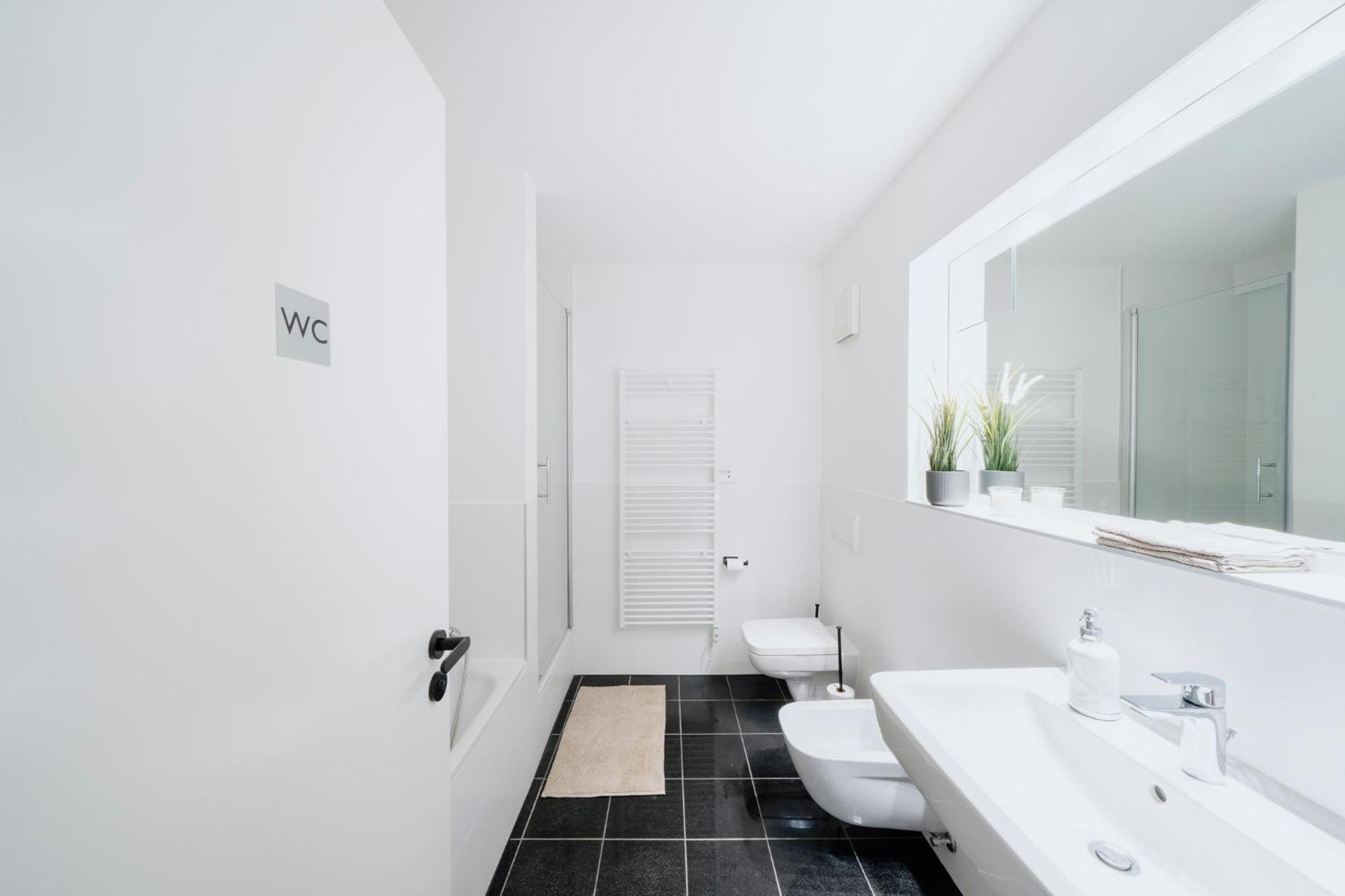 Luxurious 105m2 Penthouse In Prime Location 4 Bedroms & Balcony