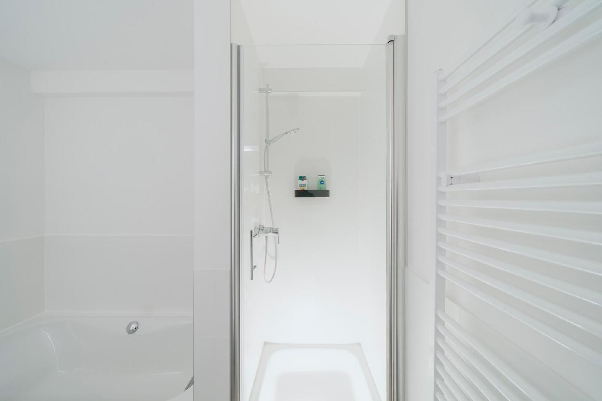 Luxurious 105m2 Penthouse In Prime Location 4 Bedroms & Balcony Apartment Berlin