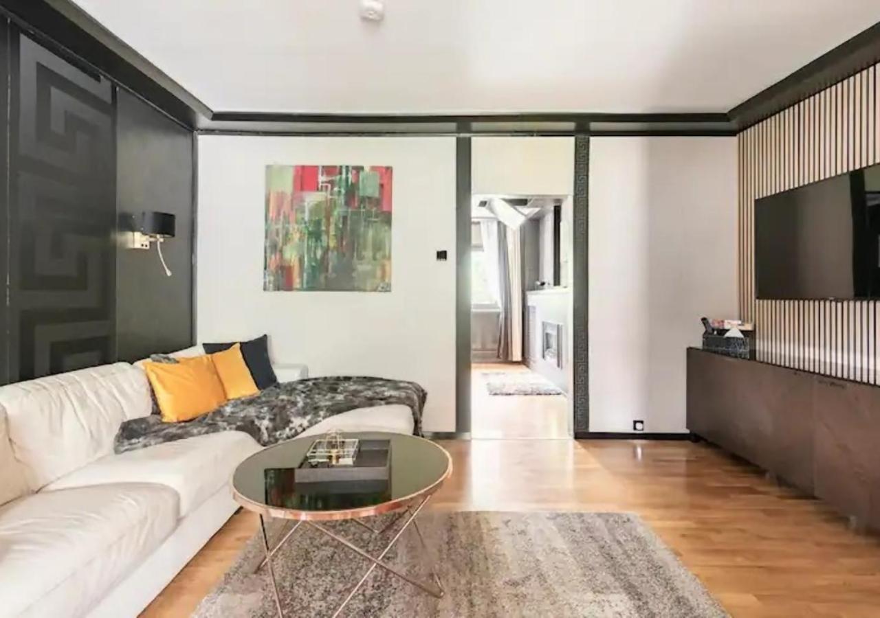 Miet-kamp Ruhig, Zentral, Nahe Messe, Ausgefallenes Design 2 Schlafzimmer Apartment