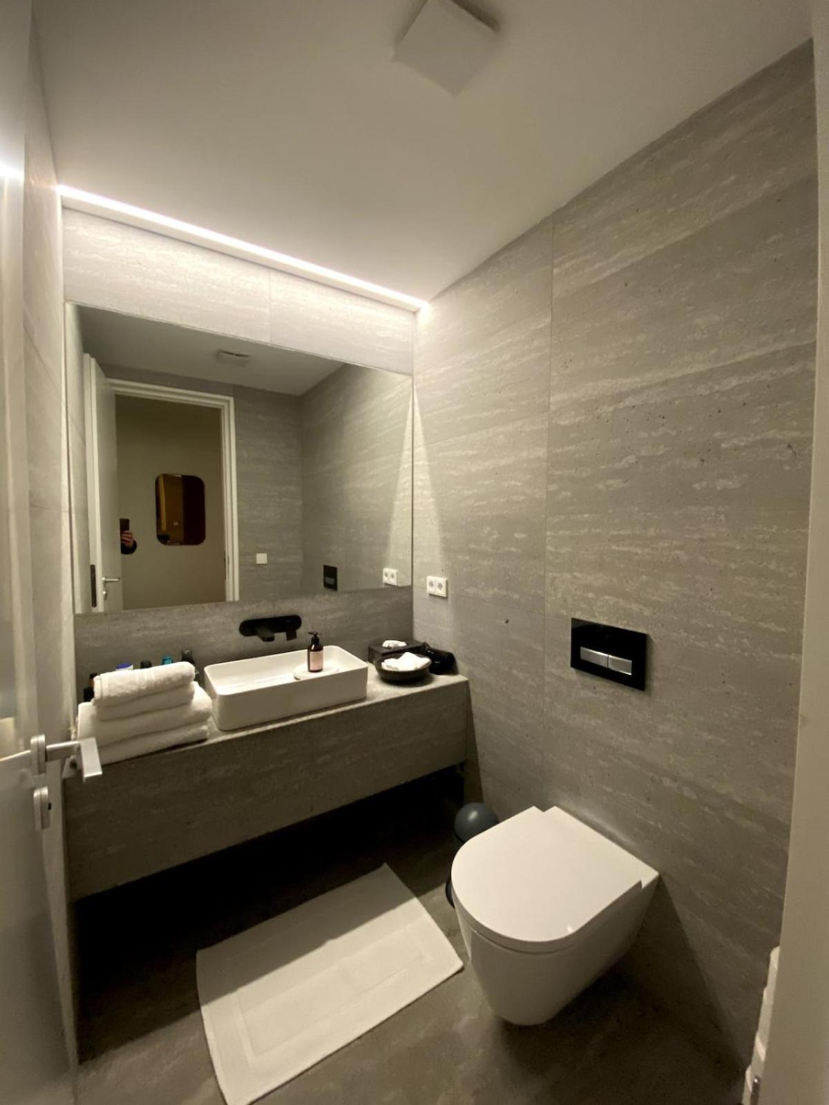 Luxury Penthouse Near Ku-damm *