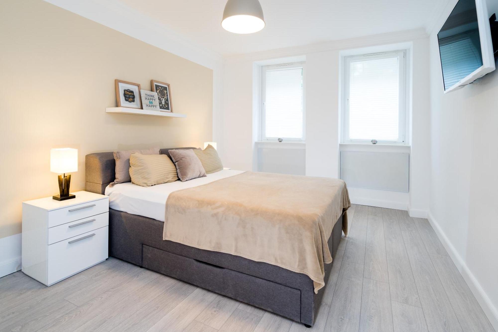 The Lachmann Vh, 2br One Living Up To 6 People Berlim