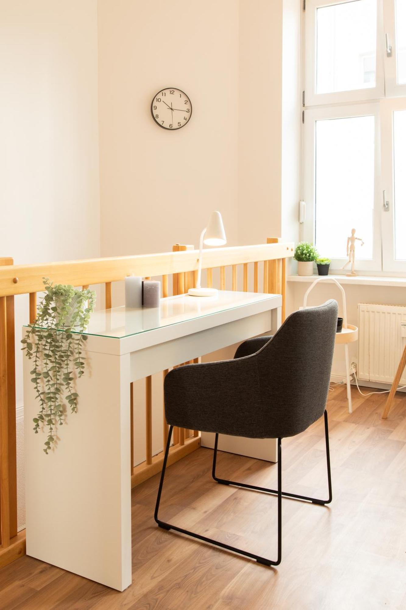 Homely - Spacious Flat Quiet, Friedrichstrasse, River Berlin