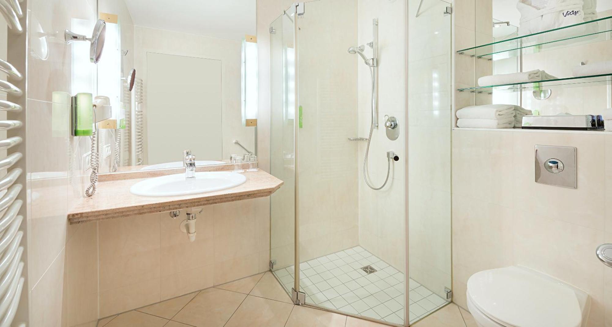 Hotel Victor's Residenz-hotel Mitte 4*