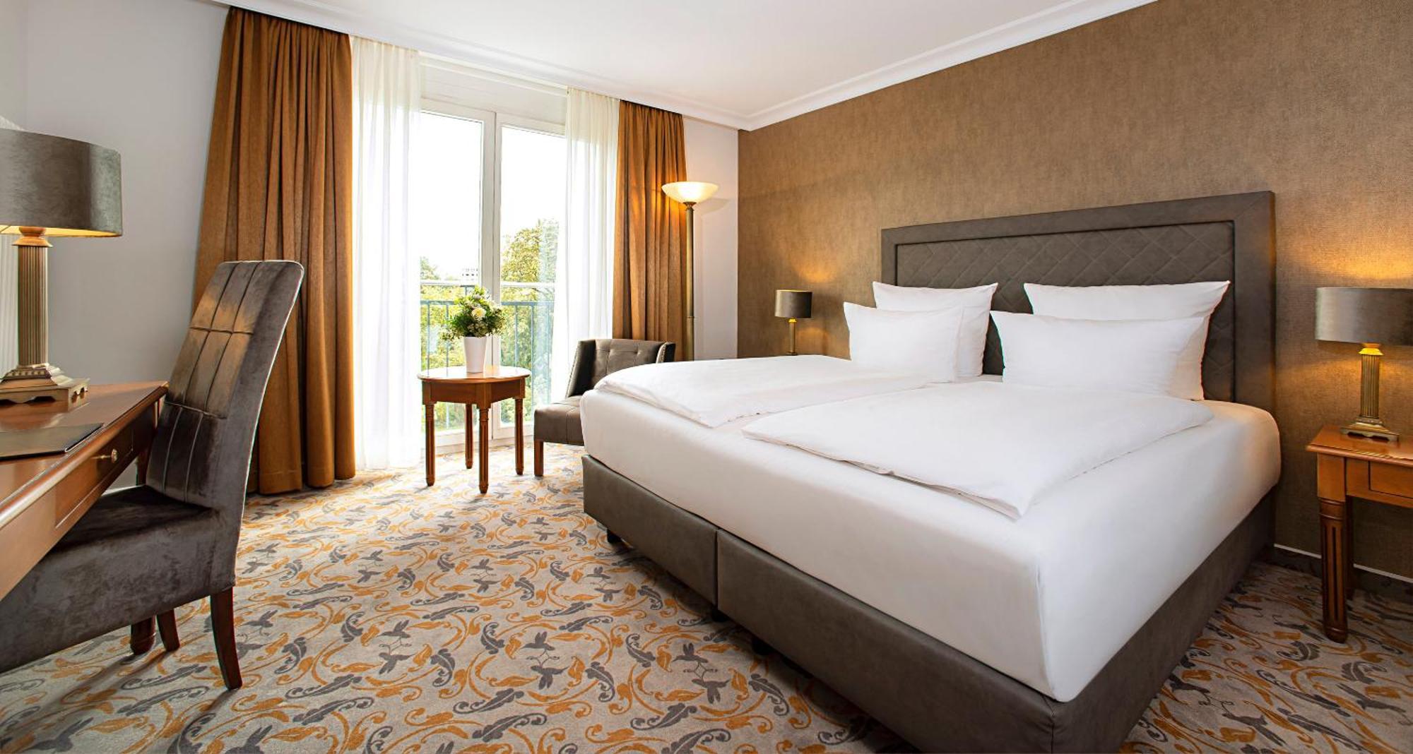 Hotel Victor's Residenz-hotel Mitte 4*