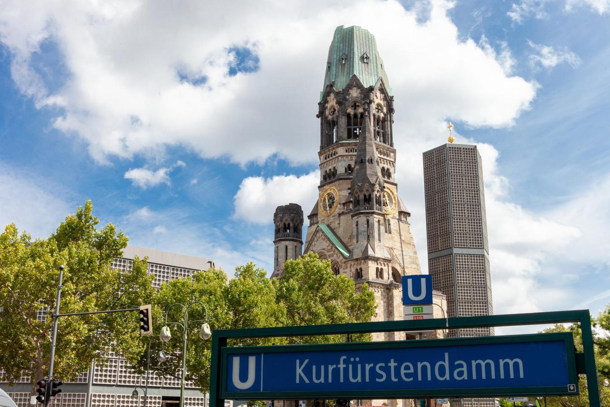 Apartment Homely - Cozy Studio, Modern, Near Theater & Kurfuerstendamm Berlin