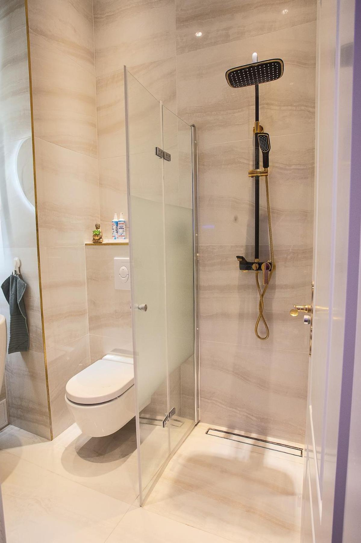 Beauty And Smart City-apartment