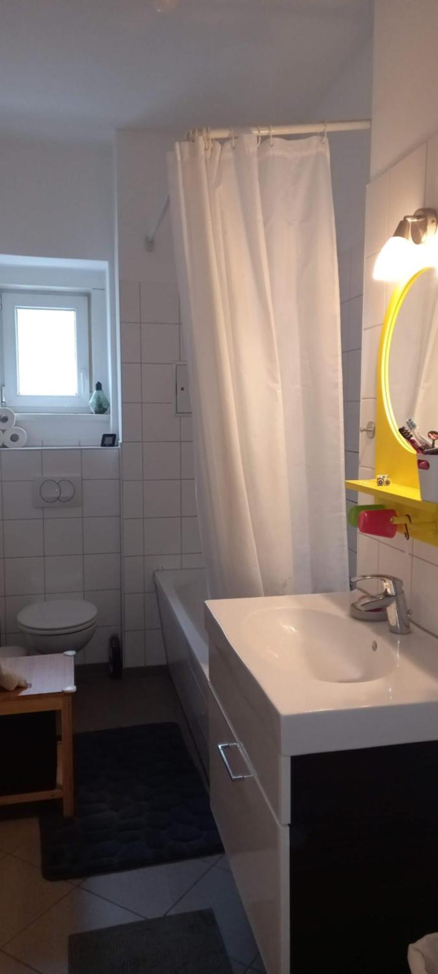 & Quiet In Prenzlauer Berg Apartment Berlin