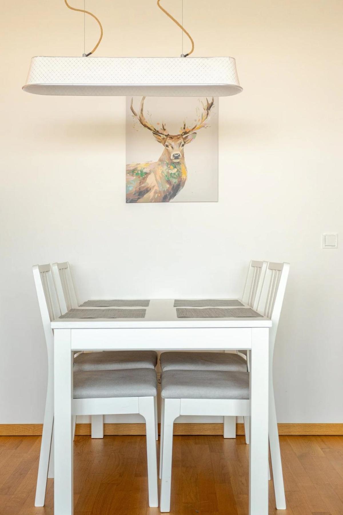 Hj 18 By Rockchair Apartments L Superhost Status L Super Flat, 2 Bedrooms 2 Bathrooms Balcony Elevator Welcomes You!