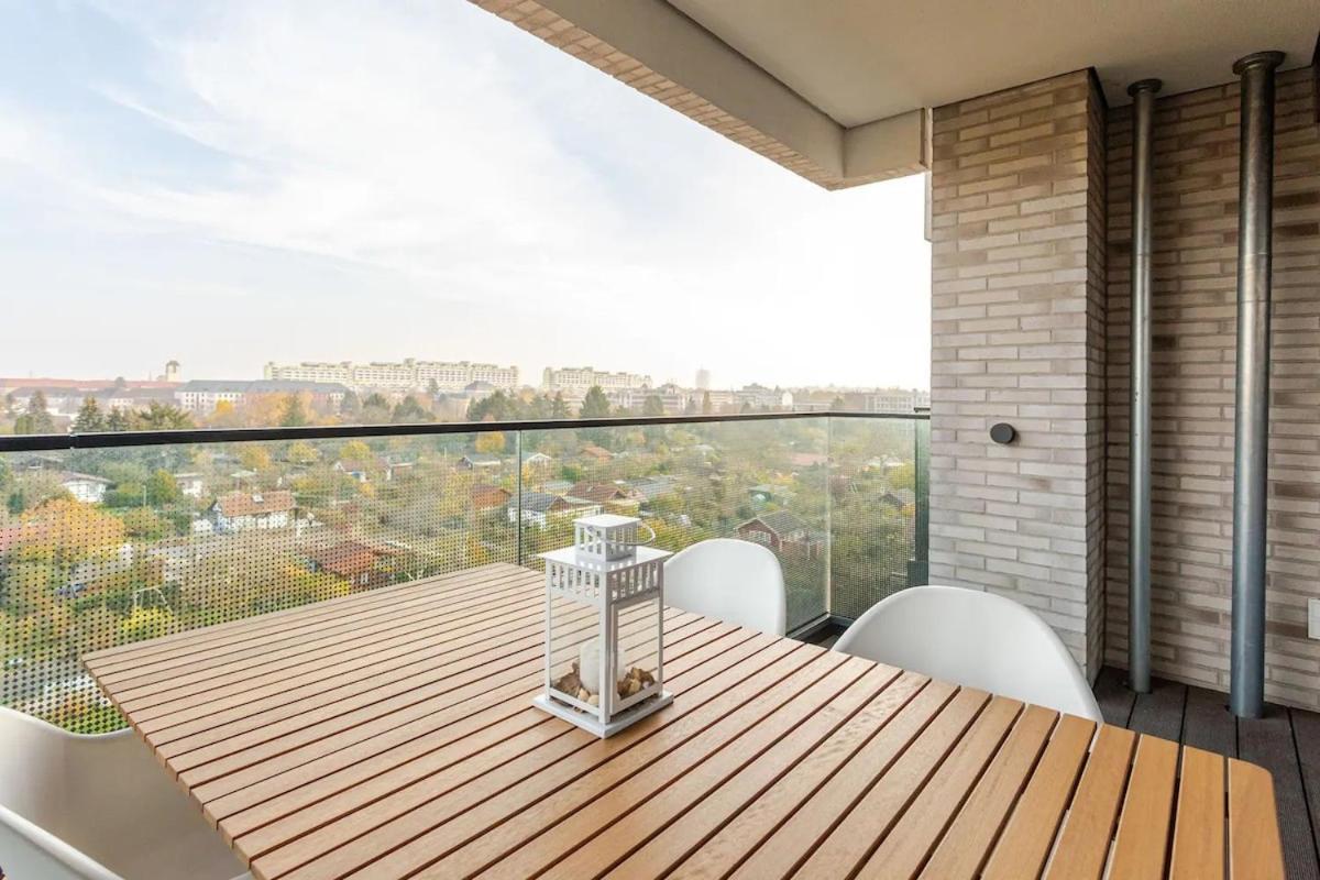 Apartment Hj 18 By Rockchair Apartments L Superhost Status L Super Flat, 2 Bedrooms 2 Bathrooms Balcony Elevator Welcomes You! *