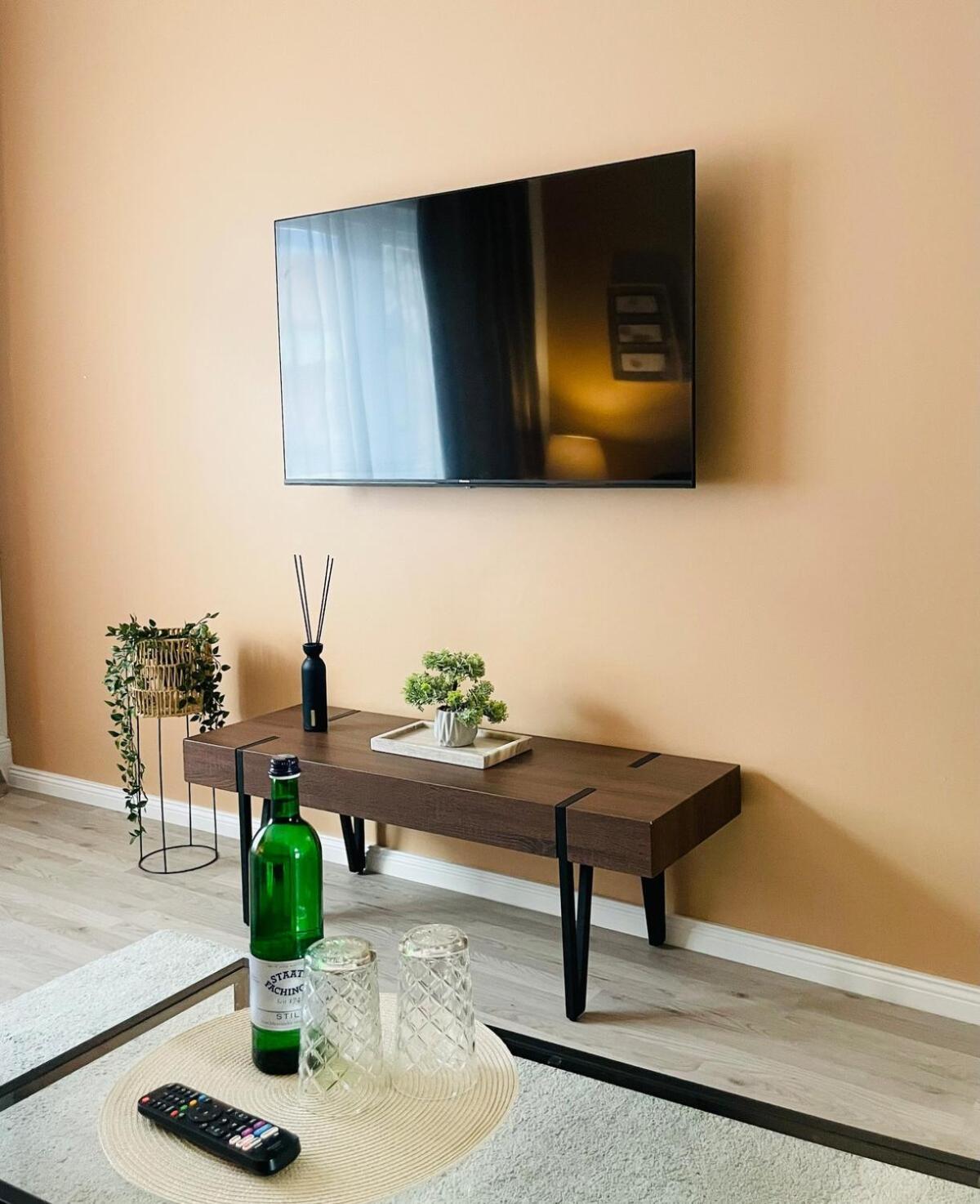 Apartment Gemuetliches In Neukoelln - Privat Parkplatz *