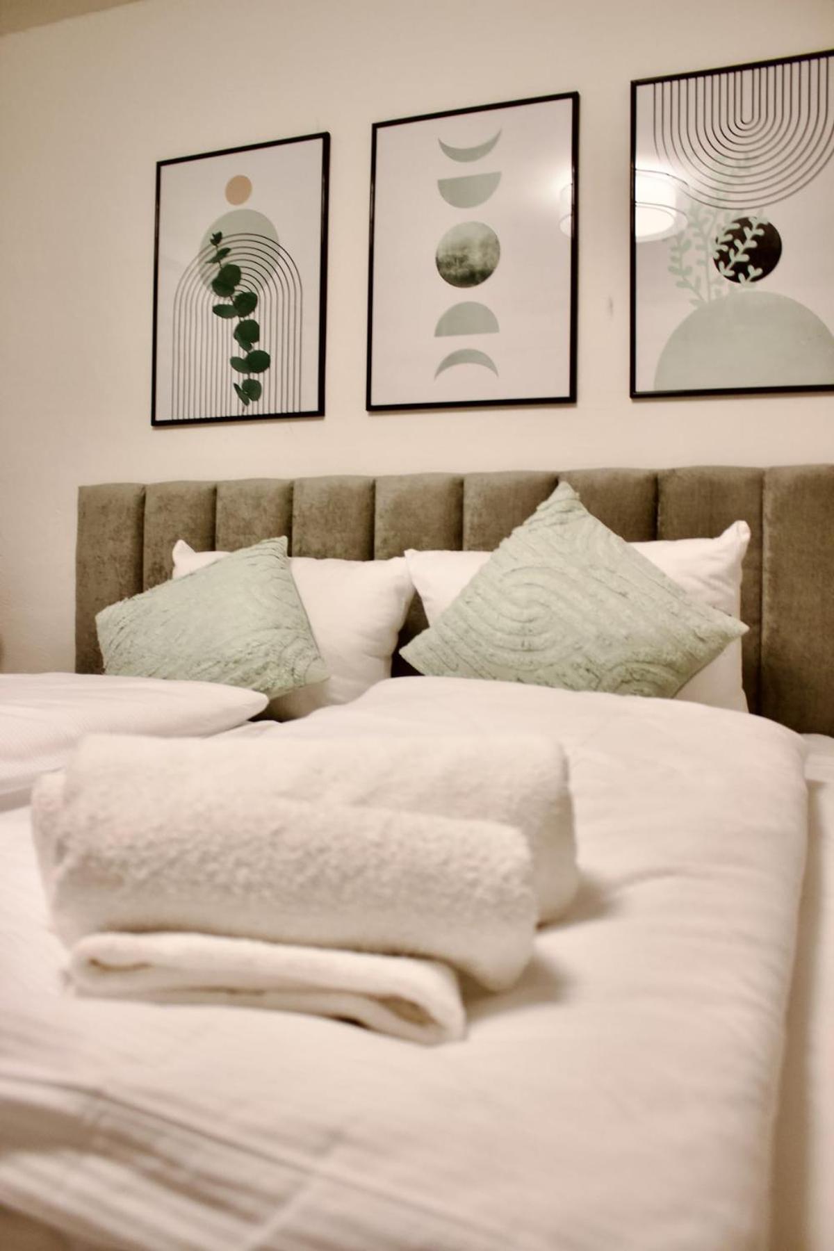 Apartment Cozy Voyage - Stylish 135m2 For Up To 9 People In Kudamm *