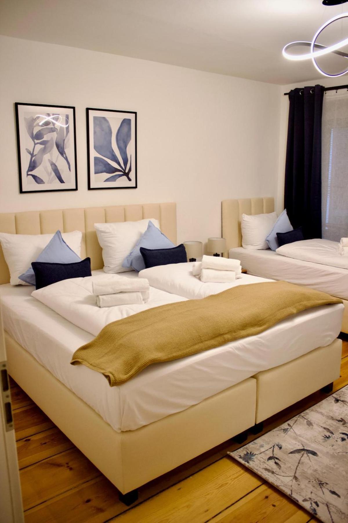 Cozy Voyage - Stylish 135m2 For Up To 9 People In Kudamm * Berlin