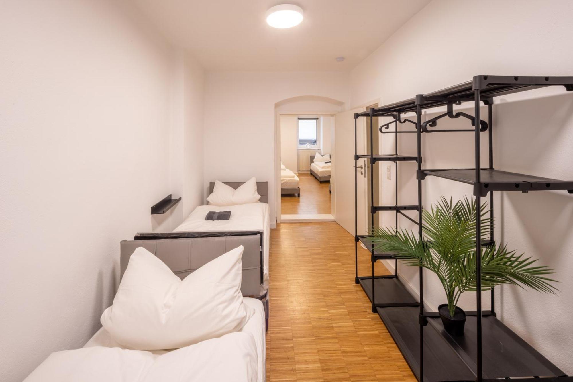 100qm2, Superior Suite, 8 Beds, Rain Shower Apartment