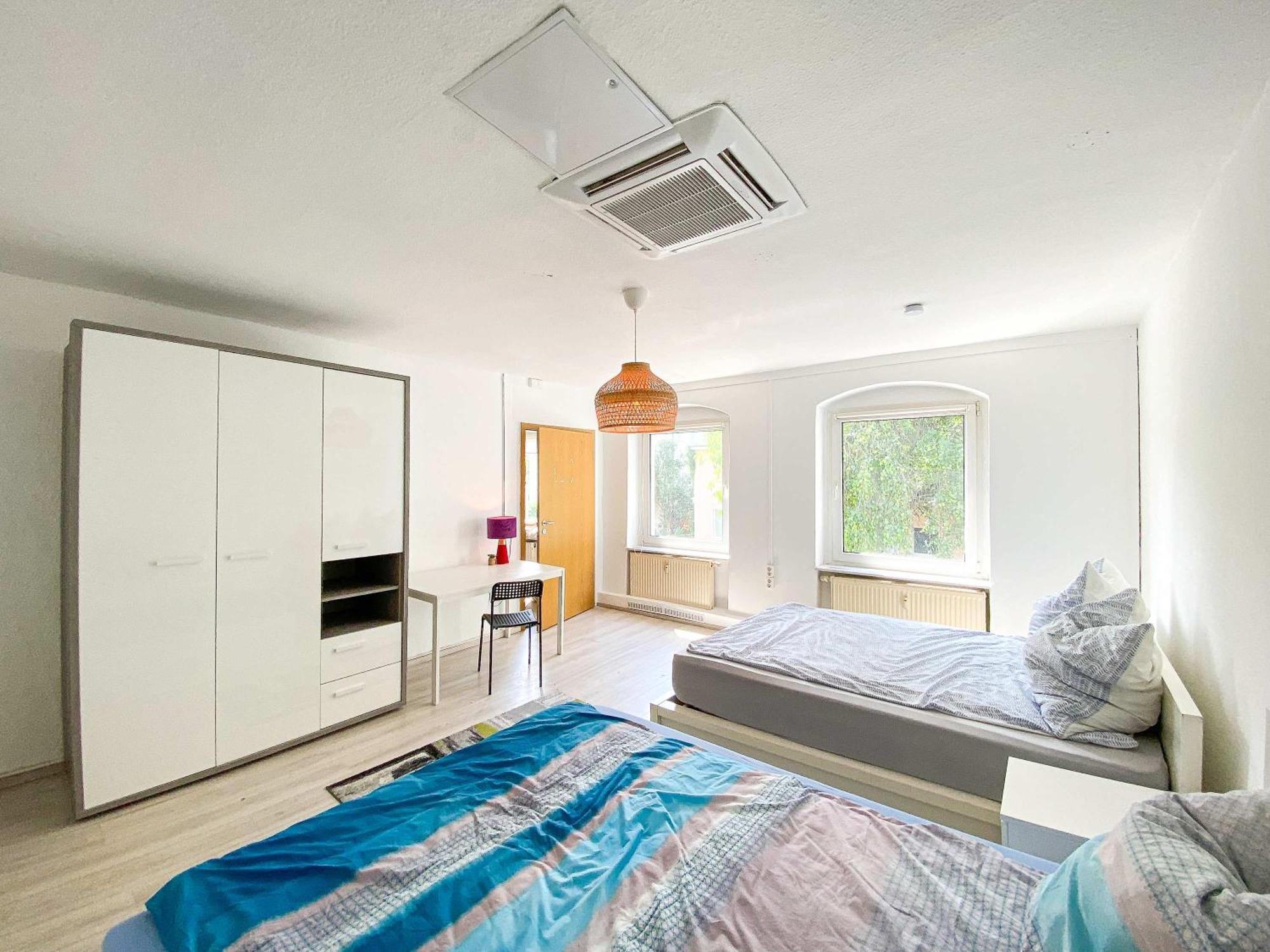 Top-wohnung Fuer Gruppen 15 Min Zum Alex Parken Berlin